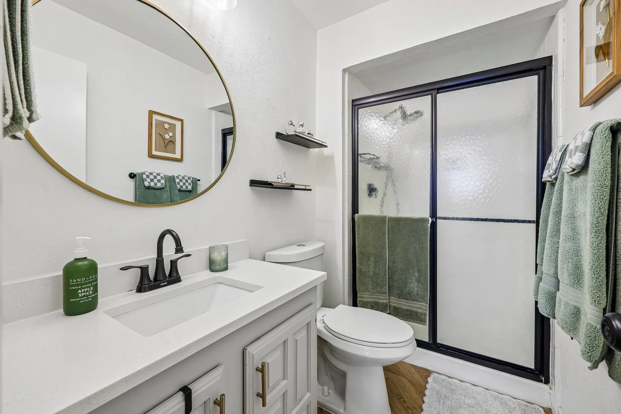 Single Family Residence For Sale in Denton County , 2927 Winterberry Drive, Carrollton, Texas 75007, 3 Bedroom, 2 Bathroom, 2 Garage spaces, 1,930 Sqft, built in 1977, mls#21261646, Real Estate Agent in Carrollton, Homes For Sale in Denton county, Homes For Sale in Carrollton, Realtor in Carrollton Texas, Real Estate Brokerage Independent Realty Texas, Luminita Cordes Realtor