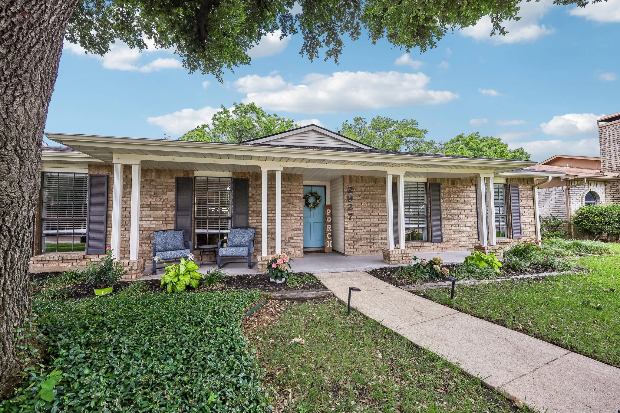 Single Family Residence For Sale in Denton County , 2927 Winterberry Drive, Carrollton, Texas 75007, 3 Bedroom, 2 Bathroom, 2 Garage spaces, 1,930 Sqft, built in 1977, mls#21261646, Real Estate Agent in Carrollton, Homes For Sale in Denton county, Homes For Sale in Carrollton, Realtor in Carrollton Texas, Real Estate Brokerage Independent Realty Texas, Luminita Cordes Realtor