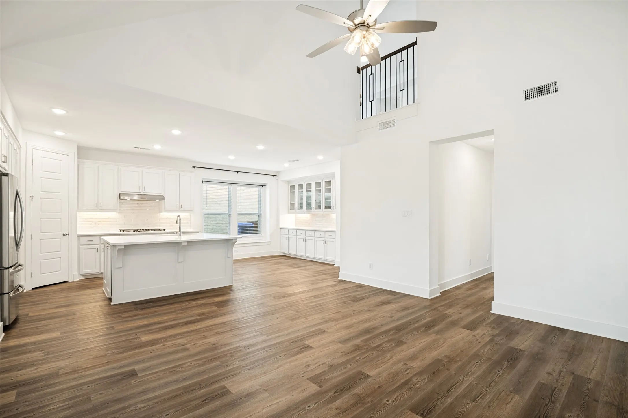 Single Family Residence For Rent in Rockwall County , 4023 Anglers Way, Royse City, Texas 75189, 4 Bedroom, 4 Bathroom, 2 Garage spaces, 2,122 Sqft, built in 2023, Price $3,500, mls#21297337, Real Estate Agent in Royse City, Homes For Rent in Rockwall county, Homes For Rent in Royse City, Realtor in Royse City Texas, Real Estate Brokerage Independent Realty Texas, Luminita Cordes Realtor