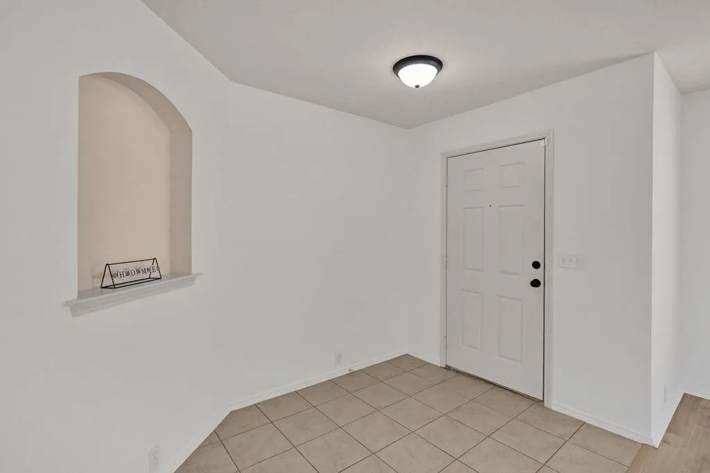 Single Family Residence For Rent in Grayson County , 4507 Falcon Drive, Sherman, Texas 75092, 3 Bedroom, 2 Bathroom, 2 Garage spaces, 1,975 Sqft, built in 2005, mls#21293408, Real Estate Agent in Sherman, Homes For Rent in Grayson county, Homes For Rent in Sherman, Realtor in Sherman Texas, Real Estate Brokerage Independent Realty Texas, Luminita Cordes Realtor
