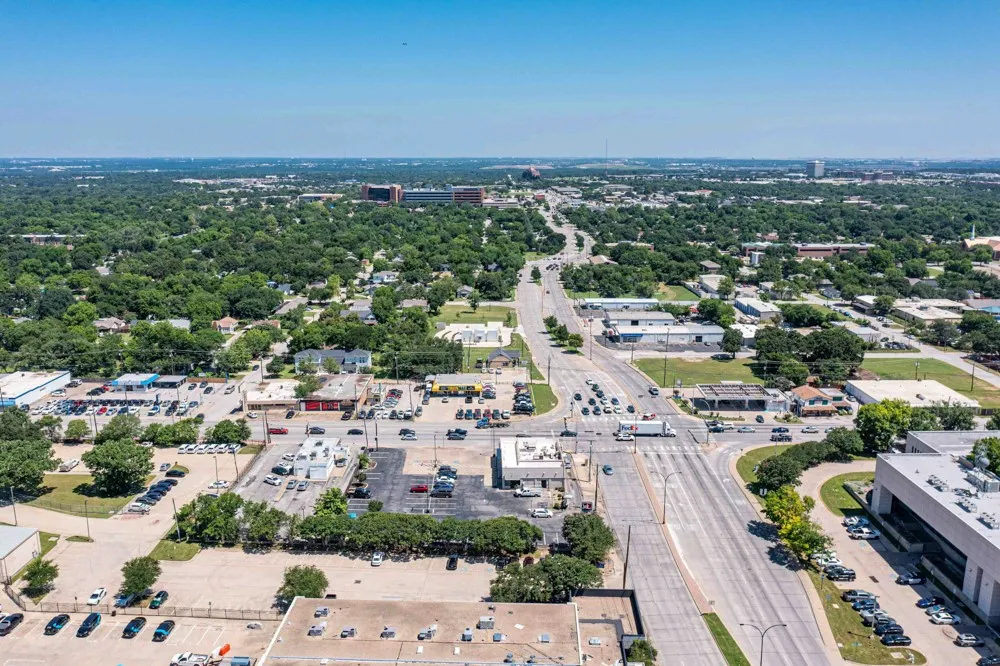 Business For Sale in Tarrant County , 721 W Division Street, Arlington, Texas 76012, 0, 0, Garage spaces, 0 Sqft, built in 1963, Price $550,000, mls#21296618, Real Estate Agent in Arlington, Homes For Sale in Tarrant county, Homes For Sale in Arlington, Realtor in Arlington Texas, Real Estate Brokerage Independent Realty Texas, Luminita Cordes Realtor