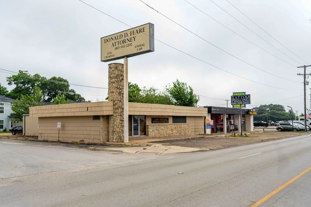 Business For Sale in Tarrant County , 721 W Division Street, Arlington, Texas 76012, 0, 0, Garage spaces, 0 Sqft, built in 1963, Price $550,000, mls#21296618, Real Estate Agent in Arlington, Homes For Sale in Tarrant county, Homes For Sale in Arlington, Realtor in Arlington Texas, Real Estate Brokerage Independent Realty Texas, Luminita Cordes Realtor