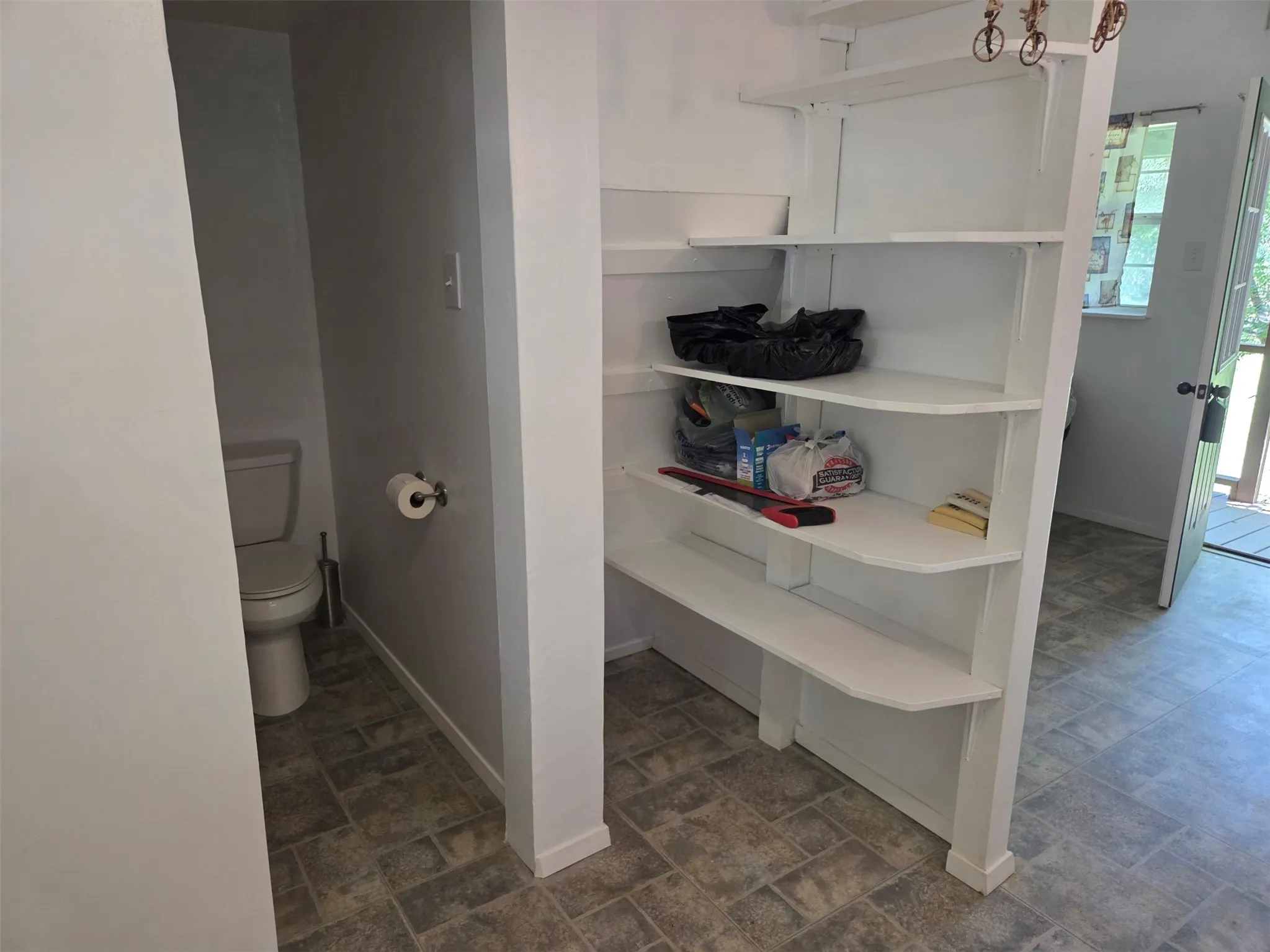 Single Family Residence For Sale in Grayson County , 150 Dover Drive, Gordonville, Texas 76245, 1 Bedroom, 1 Bathroom, 2 Garage spaces, 1,000 Sqft, built in 2008, mls#21297598, Real Estate Agent in Gordonville, Homes For Sale in Grayson county, Homes For Sale in Gordonville, Realtor in Gordonville Texas, Real Estate Brokerage Independent Realty Texas, Luminita Cordes Realtor