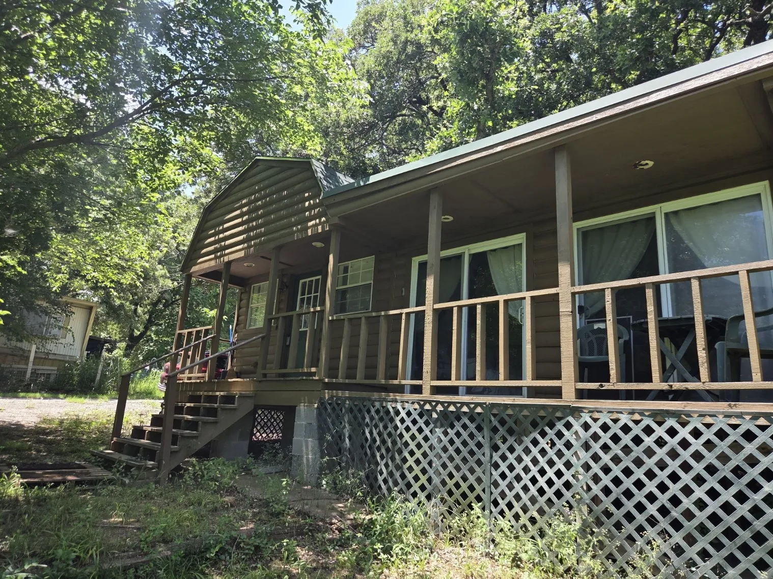 Single Family Residence For Sale in Grayson County , 150 Dover Drive, Gordonville, Texas 76245, 1 Bedroom, 1 Bathroom, 2 Garage spaces, 1,000 Sqft, built in 2008, mls#21297598, Real Estate Agent in Gordonville, Homes For Sale in Grayson county, Homes For Sale in Gordonville, Realtor in Gordonville Texas, Real Estate Brokerage Independent Realty Texas, Luminita Cordes Realtor