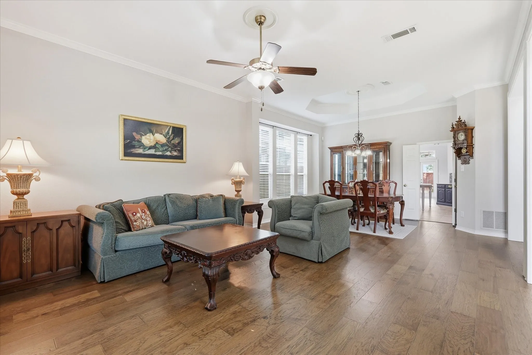 Single Family Residence For Sale in Denton County , 3207 Willow Ridge Trail, Carrollton, Texas 75007, 4 Bedroom, 4 Bathroom, 2 Garage spaces, 4,090 Sqft, built in 1991, mls#21288090, Real Estate Agent in Carrollton, Homes For Sale in Denton county, Homes For Sale in Carrollton, Realtor in Carrollton Texas, Real Estate Brokerage Independent Realty Texas, Luminita Cordes Realtor