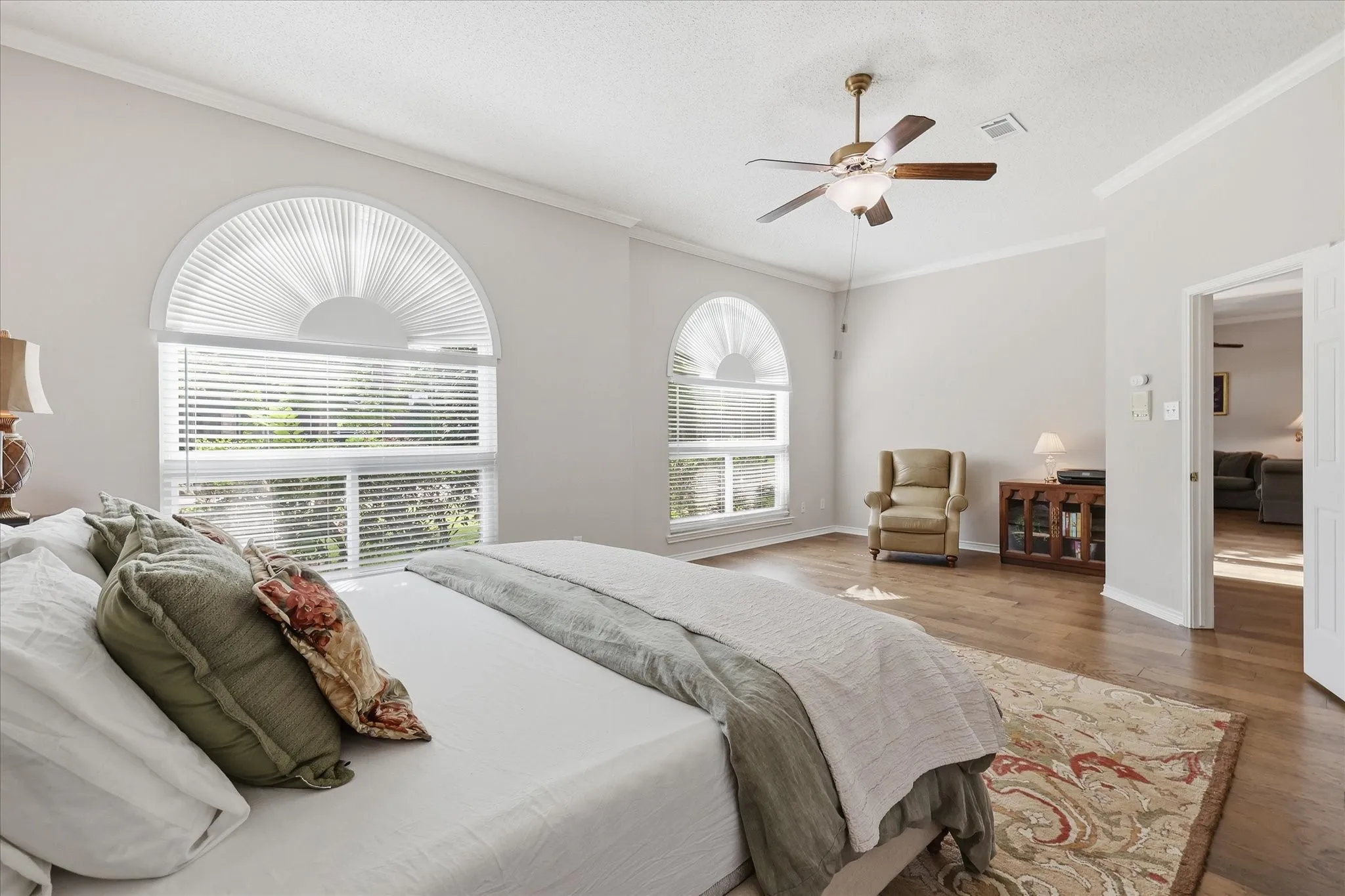 Huge Primary Bedroom with siting area