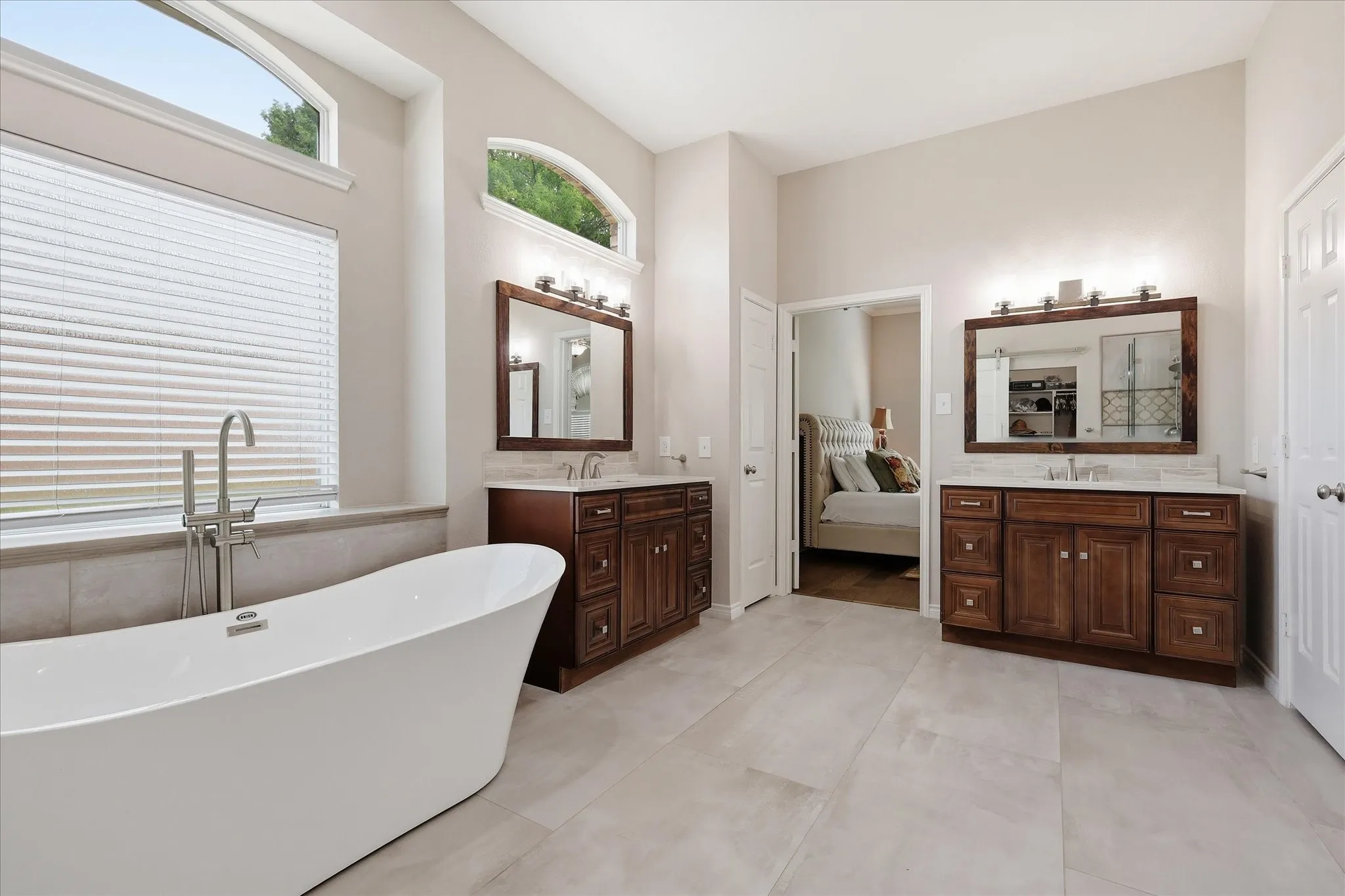 Soaking tub!