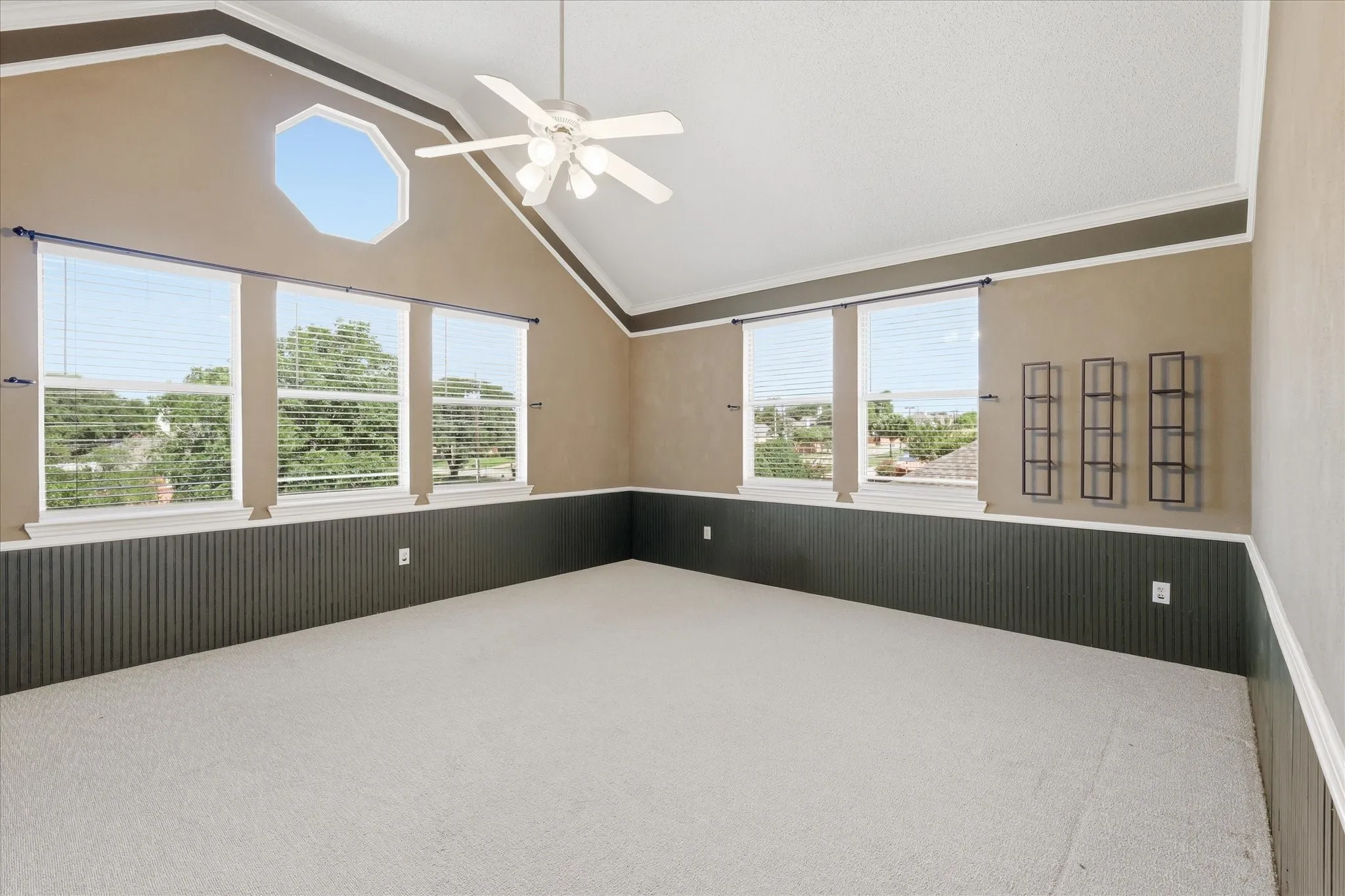 Bonus Room Upstairs
