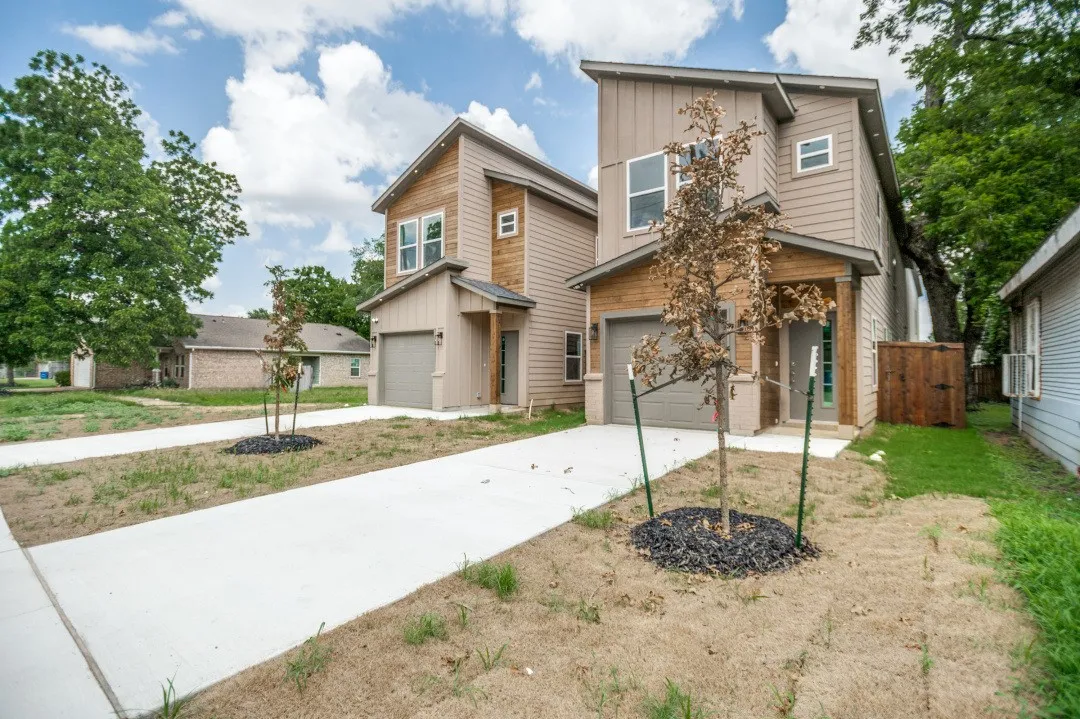 Single Family Residence For Sale in Dallas County , 2420 Starks Avenue, Dallas, Texas 75215, 3 Bedroom, 2 Bathroom, 1 Garage spaces, 1,641 Sqft, built in 2025, Price $308,000, mls#21297442, Real Estate Agent in Dallas, Homes For Sale in Dallas county, Homes For Sale in Dallas, Realtor in Dallas Texas, Real Estate Brokerage Independent Realty Texas, Luminita Cordes Realtor