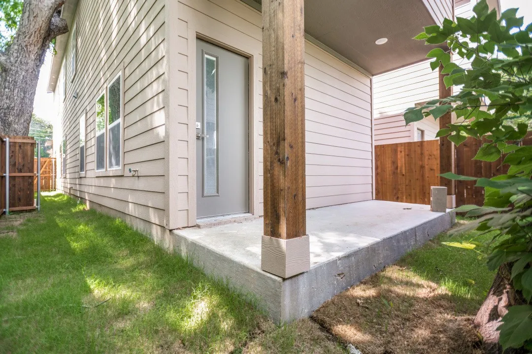 Single Family Residence For Sale in Dallas County , 2420 Starks Avenue, Dallas, Texas 75215, 3 Bedroom, 2 Bathroom, 1 Garage spaces, 1,641 Sqft, built in 2025, Price $308,000, mls#21297442, Real Estate Agent in Dallas, Homes For Sale in Dallas county, Homes For Sale in Dallas, Realtor in Dallas Texas, Real Estate Brokerage Independent Realty Texas, Luminita Cordes Realtor