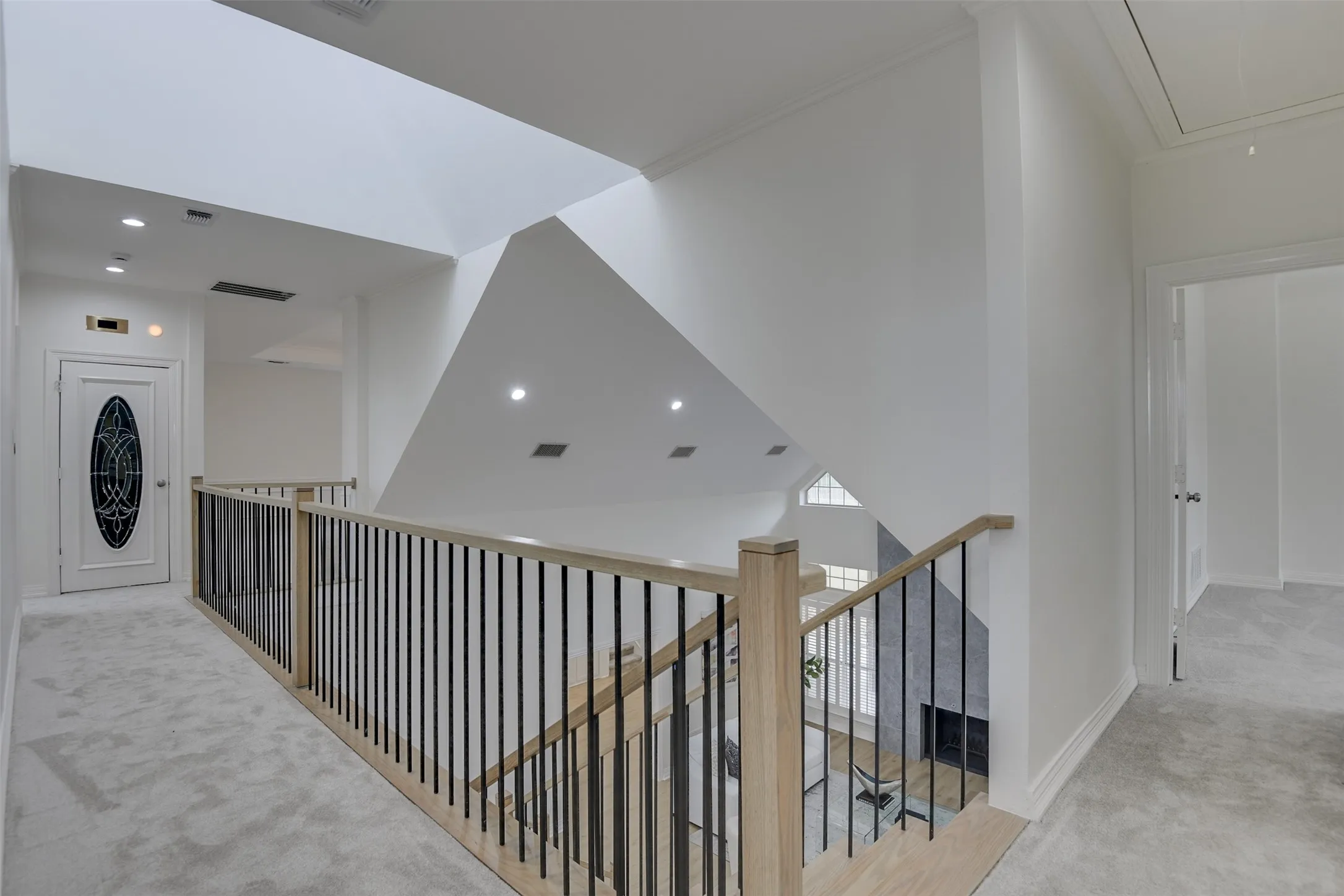 Single Family Residence For Rent in Dallas County , 2121 Shari Lane, Garland, Texas 75043, 5 Bedroom, 6 Bathroom, 3 Garage spaces, 5,656 Sqft, built in 1988, mls#21297642, Real Estate Agent in Garland, Homes For Rent in Dallas county, Homes For Rent in Garland, Realtor in Garland Texas, Real Estate Brokerage Independent Realty Texas, Luminita Cordes Realtor