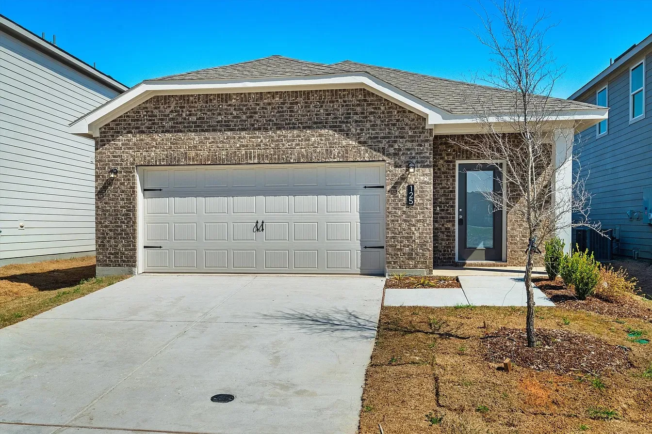 Single Family Residence For Rent in Collin County , 125 Three Chimneys Lane, Anna, Texas 75409, 3 Bedroom, 2 Bathroom, 2 Garage spaces, 1,391 Sqft, built in 2024, mls#21297407, Real Estate Agent in Anna, Homes For Rent in Collin county, Homes For Rent in Anna, Realtor in Anna Texas, Real Estate Brokerage Independent Realty Texas, Luminita Cordes Realtor