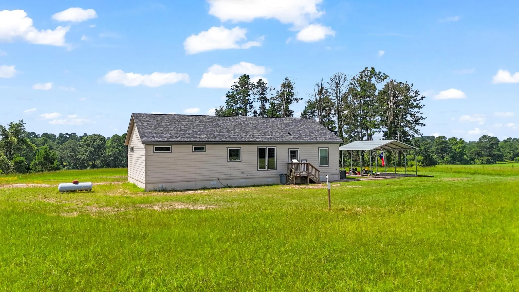 Farm For Sale in Rusk County , 11074 W 64 Highway, Overton, Texas 75684, 5 Bedroom, 6 Bathroom, 4 Garage spaces, 5,500 Sqft, built in 1974, Price $2,119,000, mls#21296853, Real Estate Agent in Overton, Homes For Sale in Rusk county, Homes For Sale in Overton, Realtor in Overton Texas, Real Estate Brokerage Independent Realty Texas, Luminita Cordes Realtor