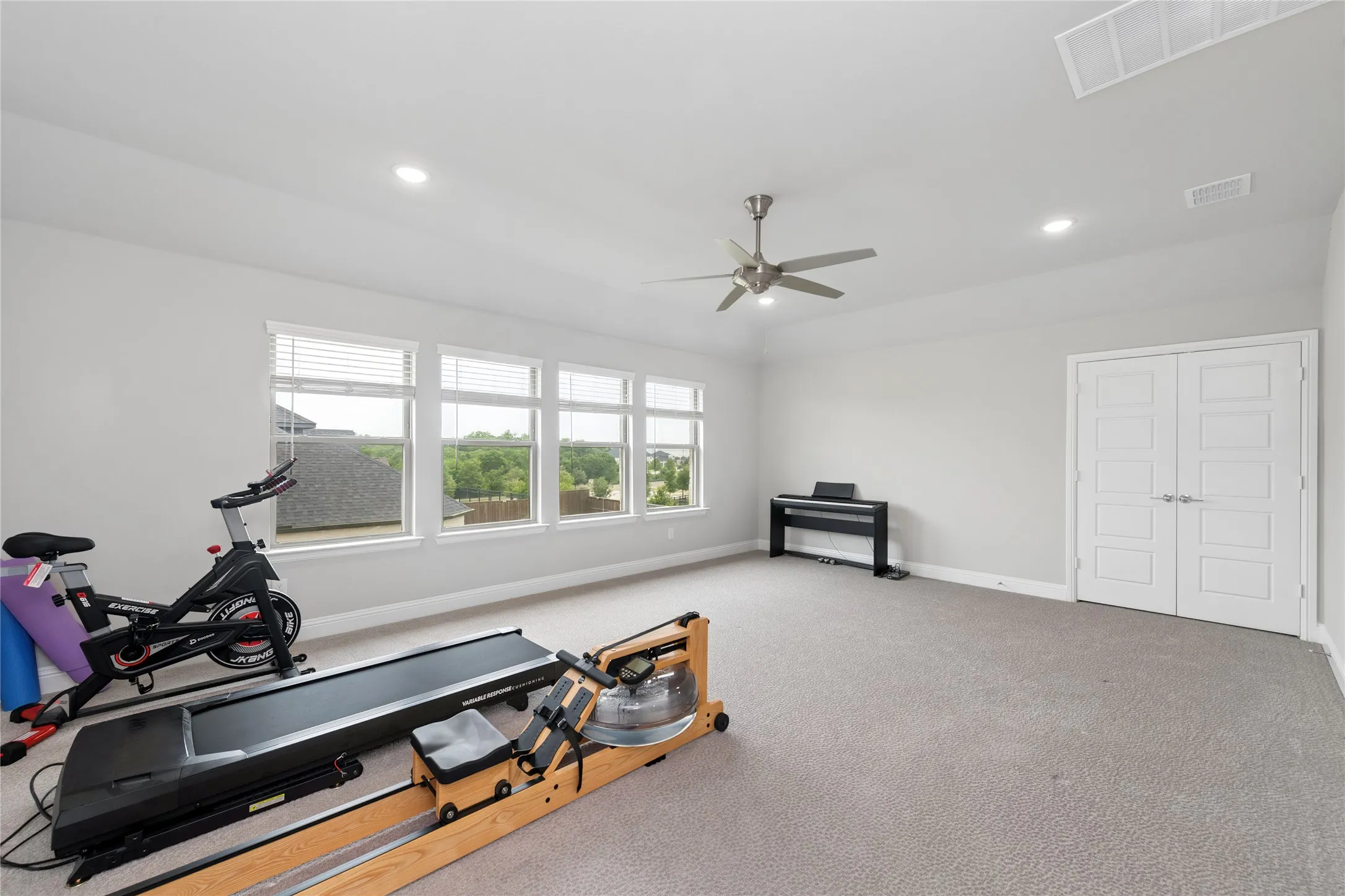 Single Family Residence For Sale in Collin County , 9562 Hickory Hill Road, Frisco, Texas 75035, 5 Bedroom, 4 Bathroom, 3 Garage spaces, 4,096 Sqft, built in 2021, mls#21297341, Real Estate Agent in Frisco, Homes For Sale in Collin county, Homes For Sale in Frisco, Realtor in Frisco Texas, Real Estate Brokerage Independent Realty Texas, Luminita Cordes Realtor