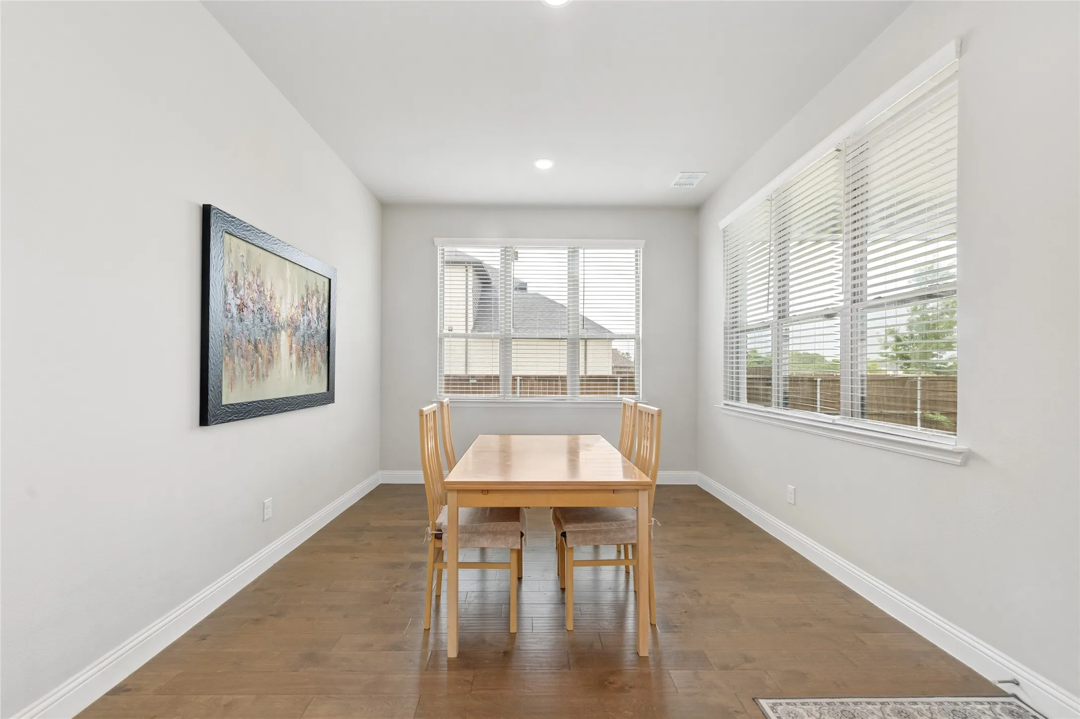 Single Family Residence For Sale in Collin County , 9562 Hickory Hill Road, Frisco, Texas 75035, 5 Bedroom, 4 Bathroom, 3 Garage spaces, 4,096 Sqft, built in 2021, mls#21297341, Real Estate Agent in Frisco, Homes For Sale in Collin county, Homes For Sale in Frisco, Realtor in Frisco Texas, Real Estate Brokerage Independent Realty Texas, Luminita Cordes Realtor