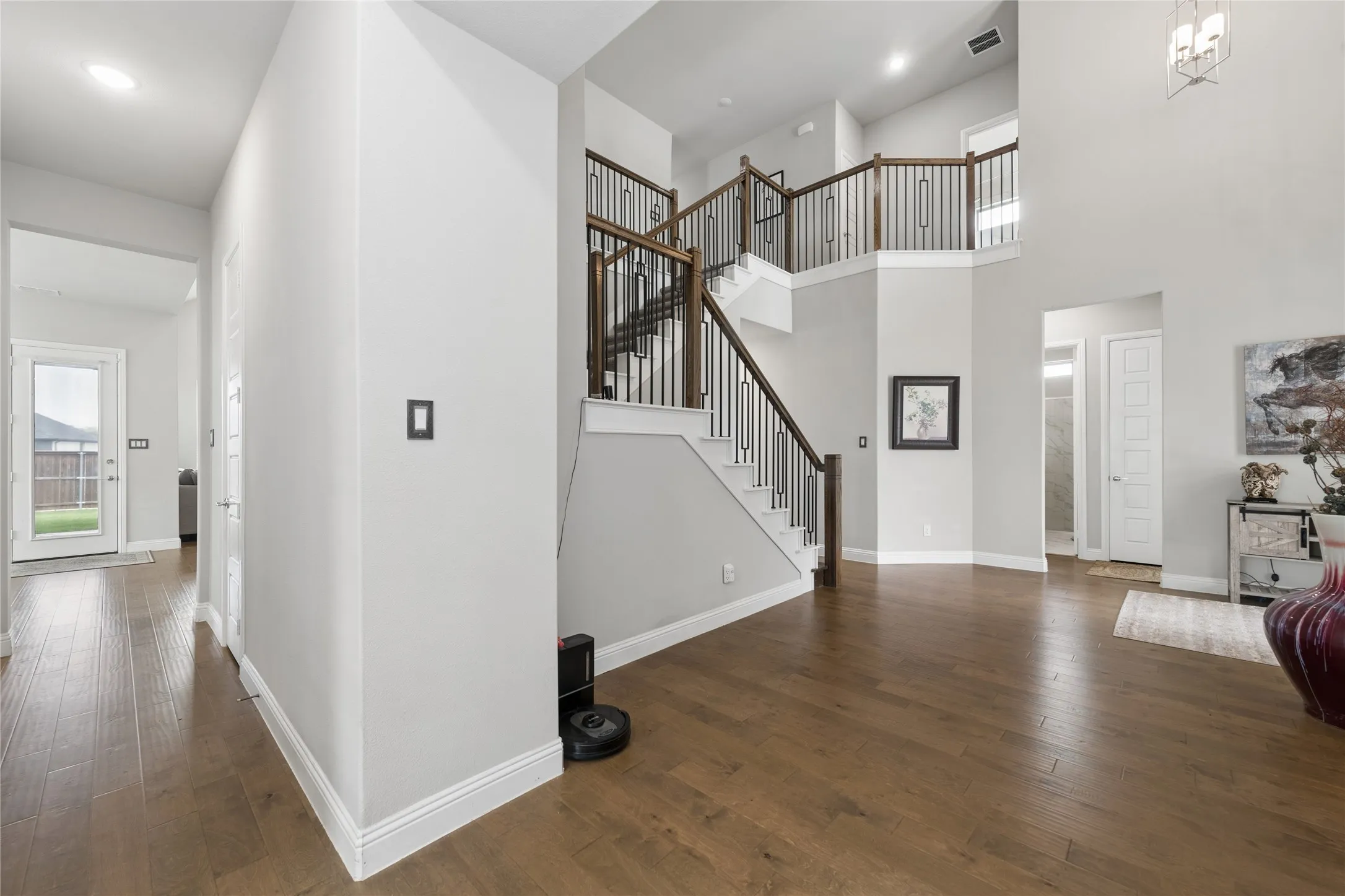 Single Family Residence For Sale in Collin County , 9562 Hickory Hill Road, Frisco, Texas 75035, 5 Bedroom, 4 Bathroom, 3 Garage spaces, 4,096 Sqft, built in 2021, mls#21297341, Real Estate Agent in Frisco, Homes For Sale in Collin county, Homes For Sale in Frisco, Realtor in Frisco Texas, Real Estate Brokerage Independent Realty Texas, Luminita Cordes Realtor