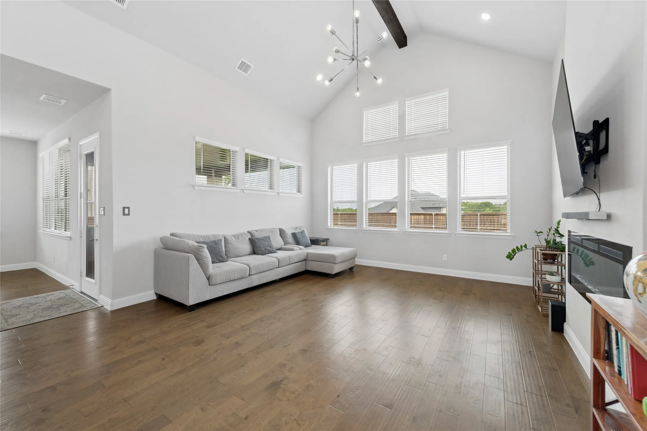 Single Family Residence For Sale in Collin County , 9562 Hickory Hill Road, Frisco, Texas 75035, 5 Bedroom, 4 Bathroom, 3 Garage spaces, 4,096 Sqft, built in 2021, mls#21297341, Real Estate Agent in Frisco, Homes For Sale in Collin county, Homes For Sale in Frisco, Realtor in Frisco Texas, Real Estate Brokerage Independent Realty Texas, Luminita Cordes Realtor