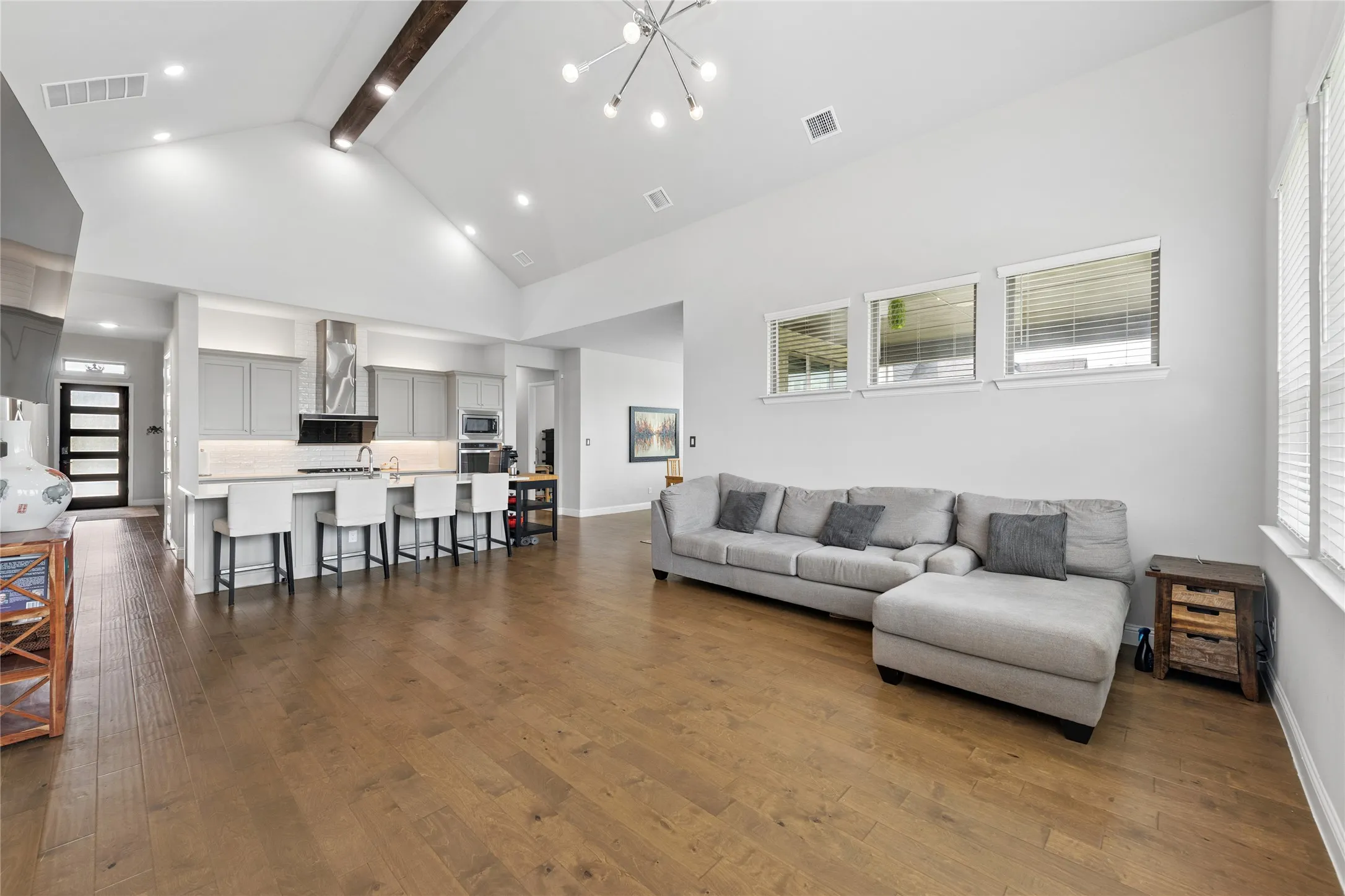 Single Family Residence For Sale in Collin County , 9562 Hickory Hill Road, Frisco, Texas 75035, 5 Bedroom, 4 Bathroom, 3 Garage spaces, 4,096 Sqft, built in 2021, mls#21297341, Real Estate Agent in Frisco, Homes For Sale in Collin county, Homes For Sale in Frisco, Realtor in Frisco Texas, Real Estate Brokerage Independent Realty Texas, Luminita Cordes Realtor