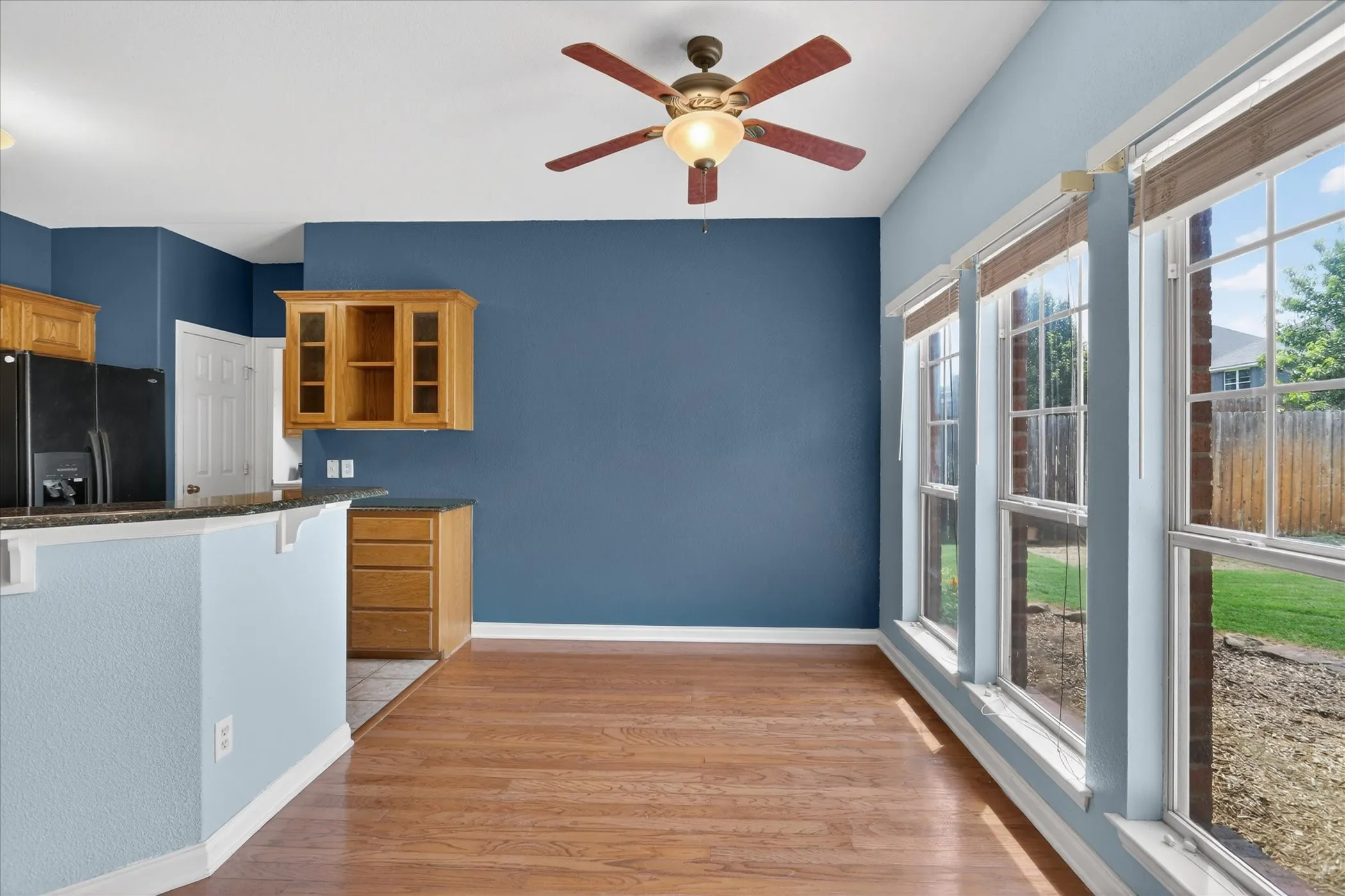 Single Family Residence For Sale in Parker County , 206 Water Oak Lane, Weatherford, Texas 76086, 3 Bedroom, 2 Bathroom, 2 Garage spaces, 1,645 Sqft, built in 2005, mls#21297686, Real Estate Agent in Weatherford, Homes For Sale in Parker county, Homes For Sale in Weatherford, Realtor in Weatherford Texas, Real Estate Brokerage Independent Realty Texas, Luminita Cordes Realtor