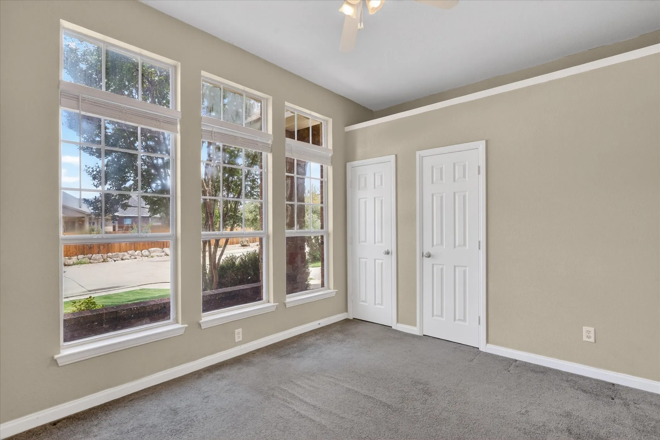 Single Family Residence For Sale in Parker County , 206 Water Oak Lane, Weatherford, Texas 76086, 3 Bedroom, 2 Bathroom, 2 Garage spaces, 1,645 Sqft, built in 2005, mls#21297686, Real Estate Agent in Weatherford, Homes For Sale in Parker county, Homes For Sale in Weatherford, Realtor in Weatherford Texas, Real Estate Brokerage Independent Realty Texas, Luminita Cordes Realtor