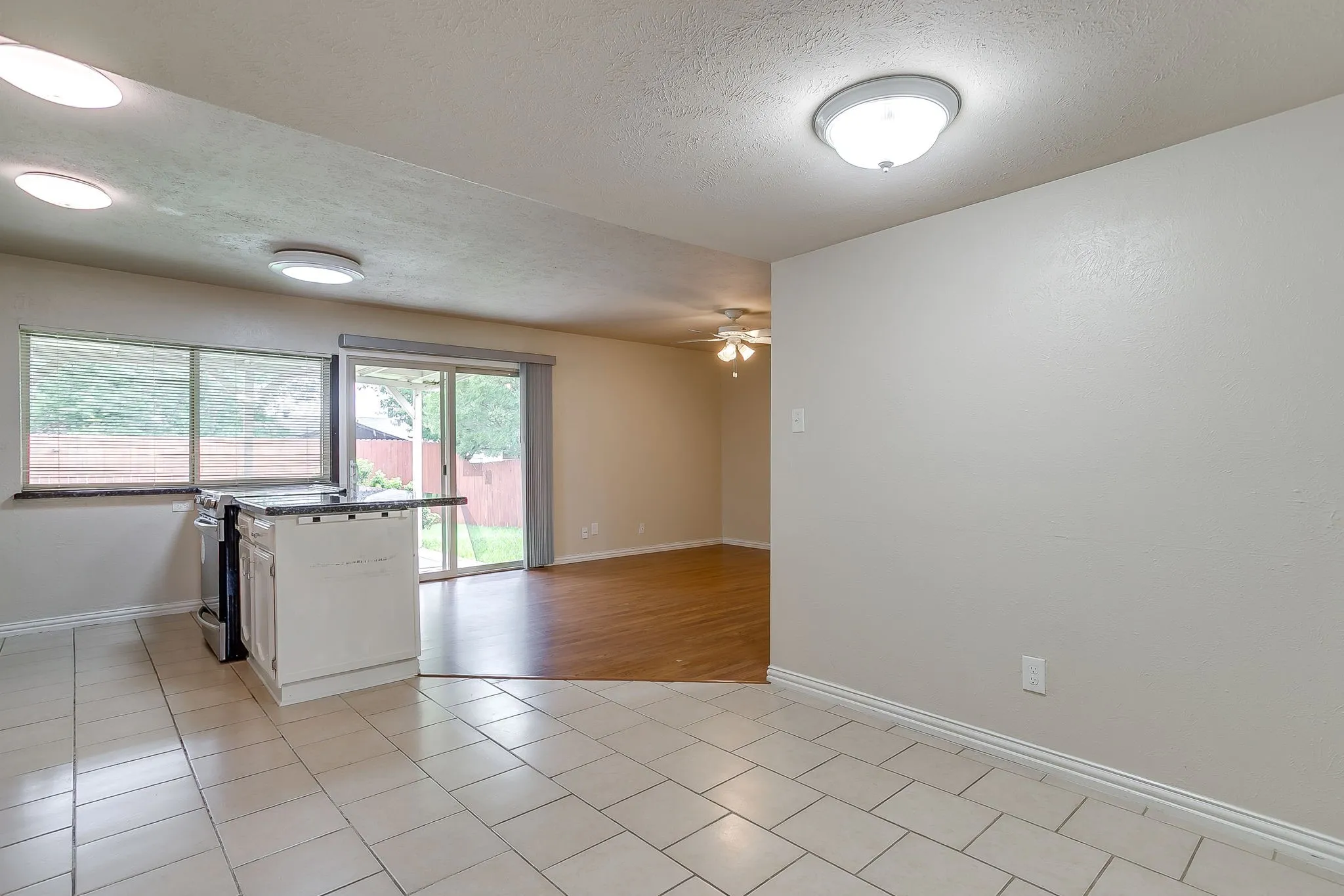 Breakfast area, kitchen and second living area