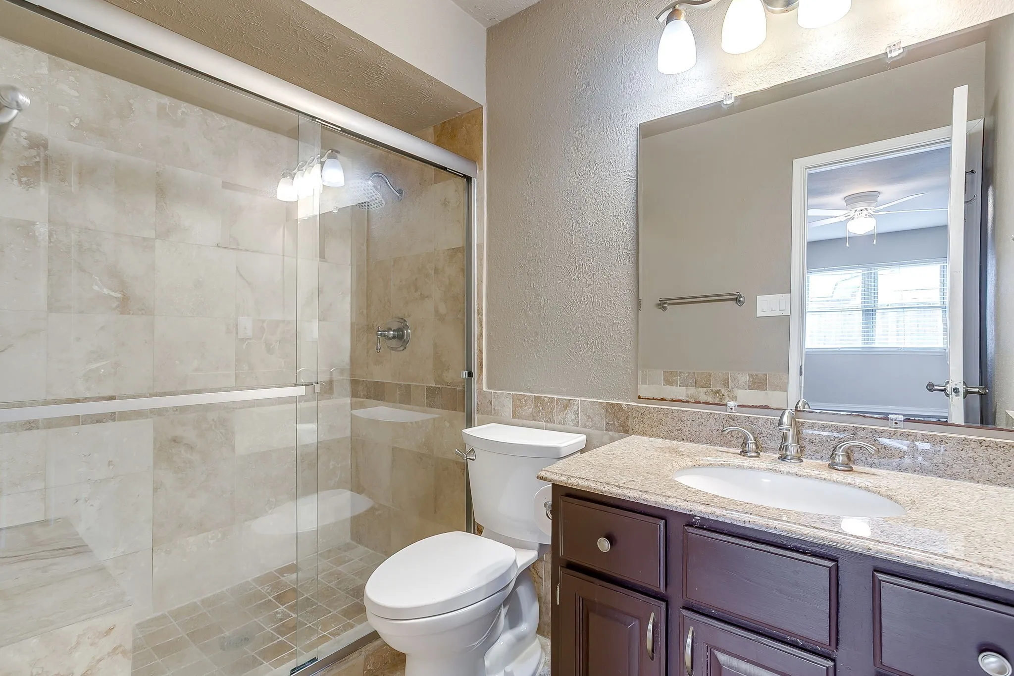 Single Family Residence For Rent in Denton County , 5316 N Colony Boulevard, The Colony, Texas 75056, 4 Bedroom, 2 Bathroom, 1 Garage spaces, 1,711 Sqft, built in 1979, mls#21295920, Real Estate Agent in The Colony, Homes For Rent in Denton county, Homes For Rent in The Colony, Realtor in The Colony Texas, Real Estate Brokerage Independent Realty Texas, Luminita Cordes Realtor