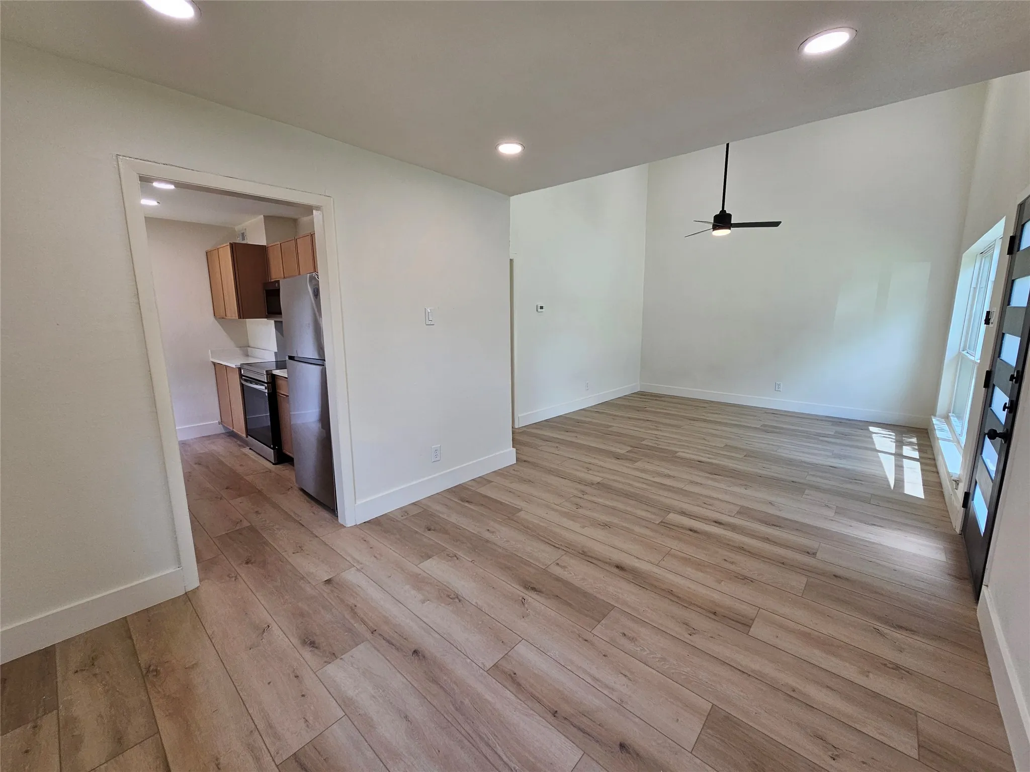 Duplex For Rent in Collin County , 1725 R Avenue 1725, Plano, Texas 75074, 2 Bedroom, 2 Bathroom, Garage spaces, 900 Sqft, built in 1963, mls#21297712, Real Estate Agent in Plano, Homes For Rent in Collin county, Homes For Rent in Plano, Realtor in Plano Texas, Real Estate Brokerage Independent Realty Texas, Luminita Cordes Realtor