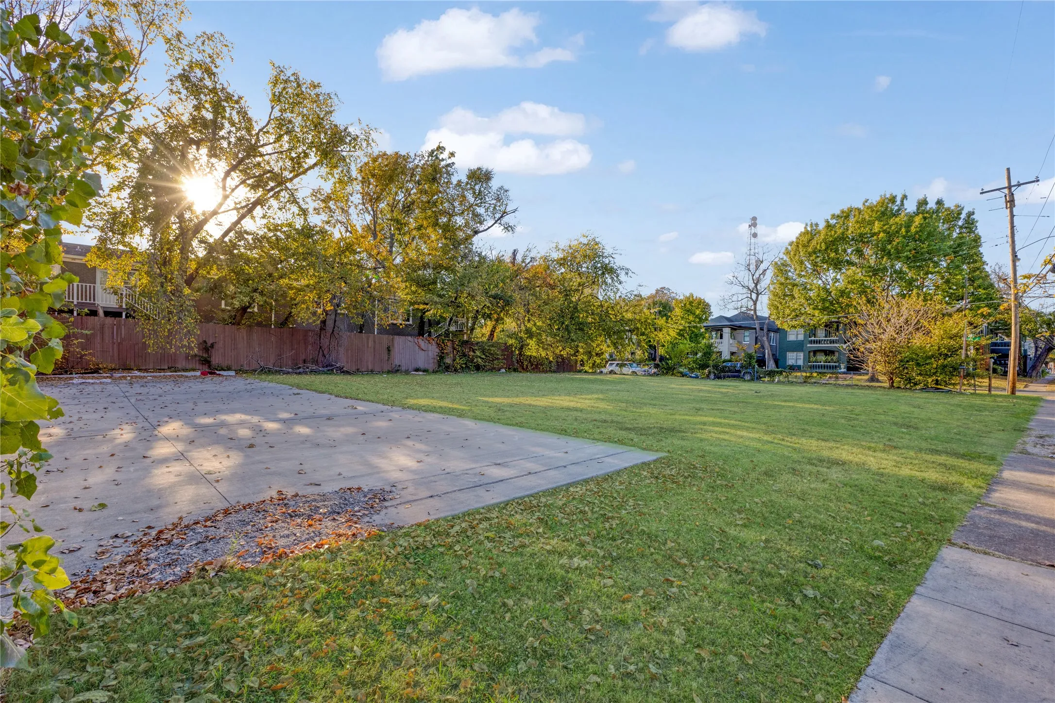 Unimproved Land For Sale in Dallas County , 4422 Swiss Avenue, Dallas, Texas 75204, 0, 0, Garage spaces, 0 Sqft, built in 0, mls#21297483, Real Estate Agent in Dallas, Homes For Sale in Dallas county, Homes For Sale in Dallas, Realtor in Dallas Texas, Real Estate Brokerage Independent Realty Texas, Luminita Cordes Realtor