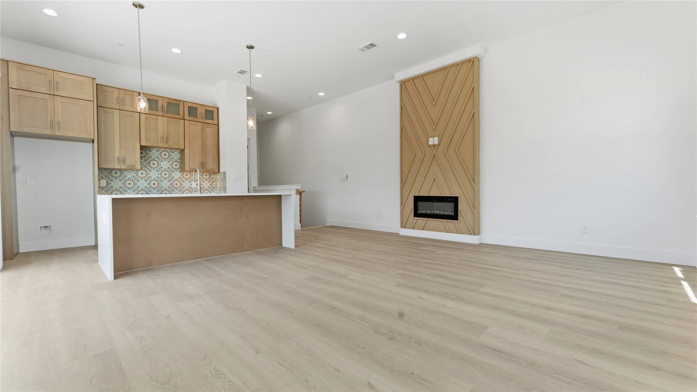 Condominium For Sale in Dallas County , 2925 spruce valley Lane 310, Dallas, Texas 75233, 2 Bedrooms, 2 Bathrooms, 2 Garage spaces, 1,210 Sqft, built in 2026, Price $327,500, mls#21290305, Real Estate Agent in Dallas, Homes For Sale in Dallas county, Homes For Sale in Dallas, Realtor in Dallas Texas, Real Estate Brokerage Independent Realty Texas, Luminita Cordes Realtor