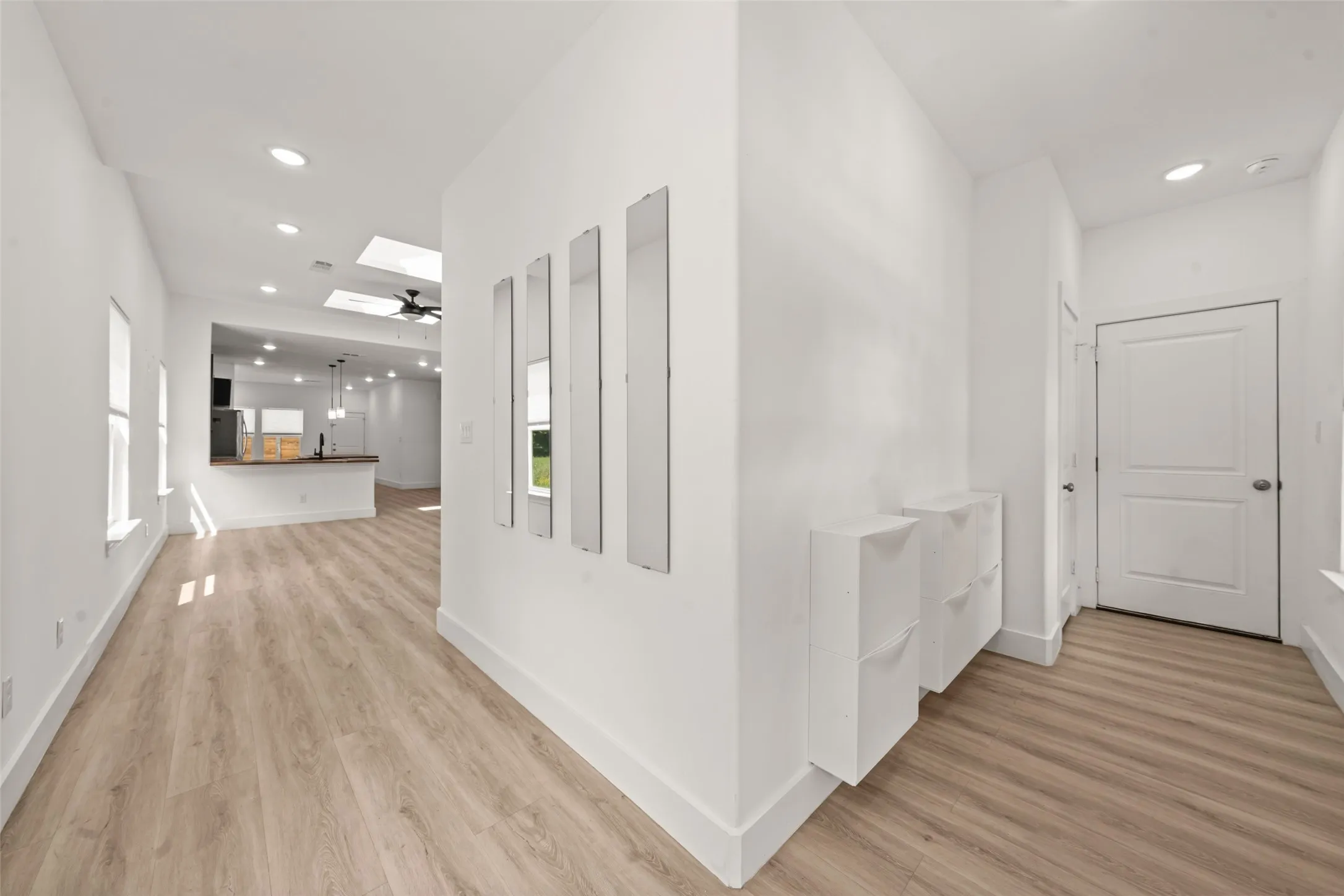 Single Family Residence For Sale in Mc Lennan County , 824 Hubert Street, Waco, Texas 76704, 3 Bedroom, 2 Bathroom, 1 Garage spaces, 1,819 Sqft, built in 2022, mls#21297078, Real Estate Agent in Waco, Homes For Sale in Mc Lennan county, Homes For Sale in Waco, Realtor in Waco Texas, Real Estate Brokerage Independent Realty Texas, Luminita Cordes Realtor