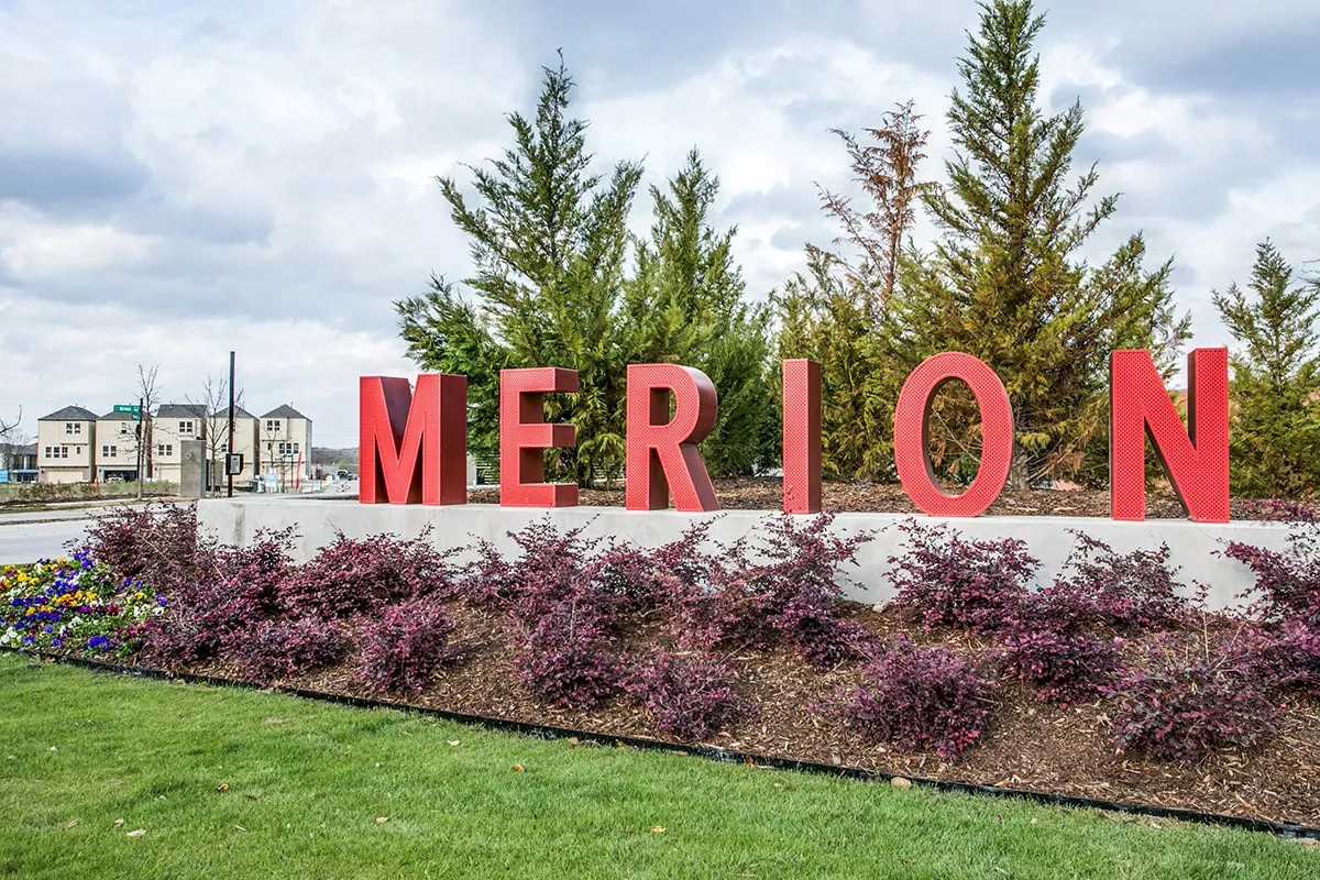 ONLY MINUTES TO DOWNTOWN, SHOPPING MALLS, AND SMU