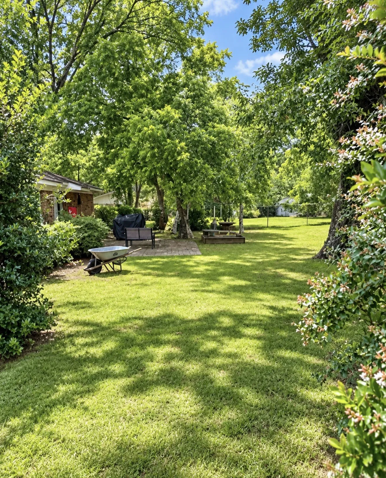 Single Family Residence For Sale in Bowie County , 1002 Champion Street, Texarkana, Texas 75501, 4 Bedroom, 2 Bathroom, 1 Garage spaces, 1,545 Sqft, built in 1975, mls#21297751, Real Estate Agent in Texarkana, Homes For Sale in Bowie county, Homes For Sale in Texarkana, Realtor in Texarkana Texas, Real Estate Brokerage Independent Realty Texas, Luminita Cordes Realtor
