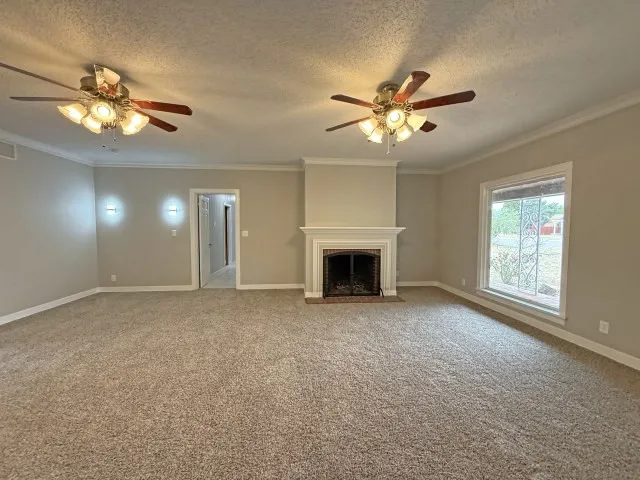 Single Family Residence For Sale in Dawson County , 1001 N 3rd Street, Lamesa, Texas 79331, 4 Bedroom, 2 Bathroom, 2 Garage spaces, 3,121 Sqft, built in 1936, mls#21297745, Real Estate Agent in Lamesa, Homes For Sale in Dawson county, Homes For Sale in Lamesa, Realtor in Lamesa Texas, Real Estate Brokerage Independent Realty Texas, Luminita Cordes Realtor