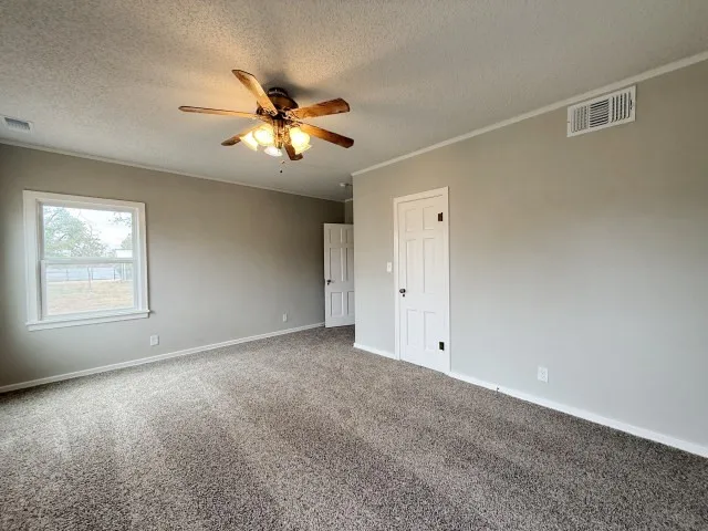 Single Family Residence For Sale in Dawson County , 1001 N 3rd Street, Lamesa, Texas 79331, 4 Bedroom, 2 Bathroom, 2 Garage spaces, 3,121 Sqft, built in 1936, mls#21297745, Real Estate Agent in Lamesa, Homes For Sale in Dawson county, Homes For Sale in Lamesa, Realtor in Lamesa Texas, Real Estate Brokerage Independent Realty Texas, Luminita Cordes Realtor