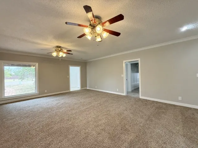 Single Family Residence For Sale in Dawson County , 1001 N 3rd Street, Lamesa, Texas 79331, 4 Bedroom, 2 Bathroom, 2 Garage spaces, 3,121 Sqft, built in 1936, mls#21297745, Real Estate Agent in Lamesa, Homes For Sale in Dawson county, Homes For Sale in Lamesa, Realtor in Lamesa Texas, Real Estate Brokerage Independent Realty Texas, Luminita Cordes Realtor