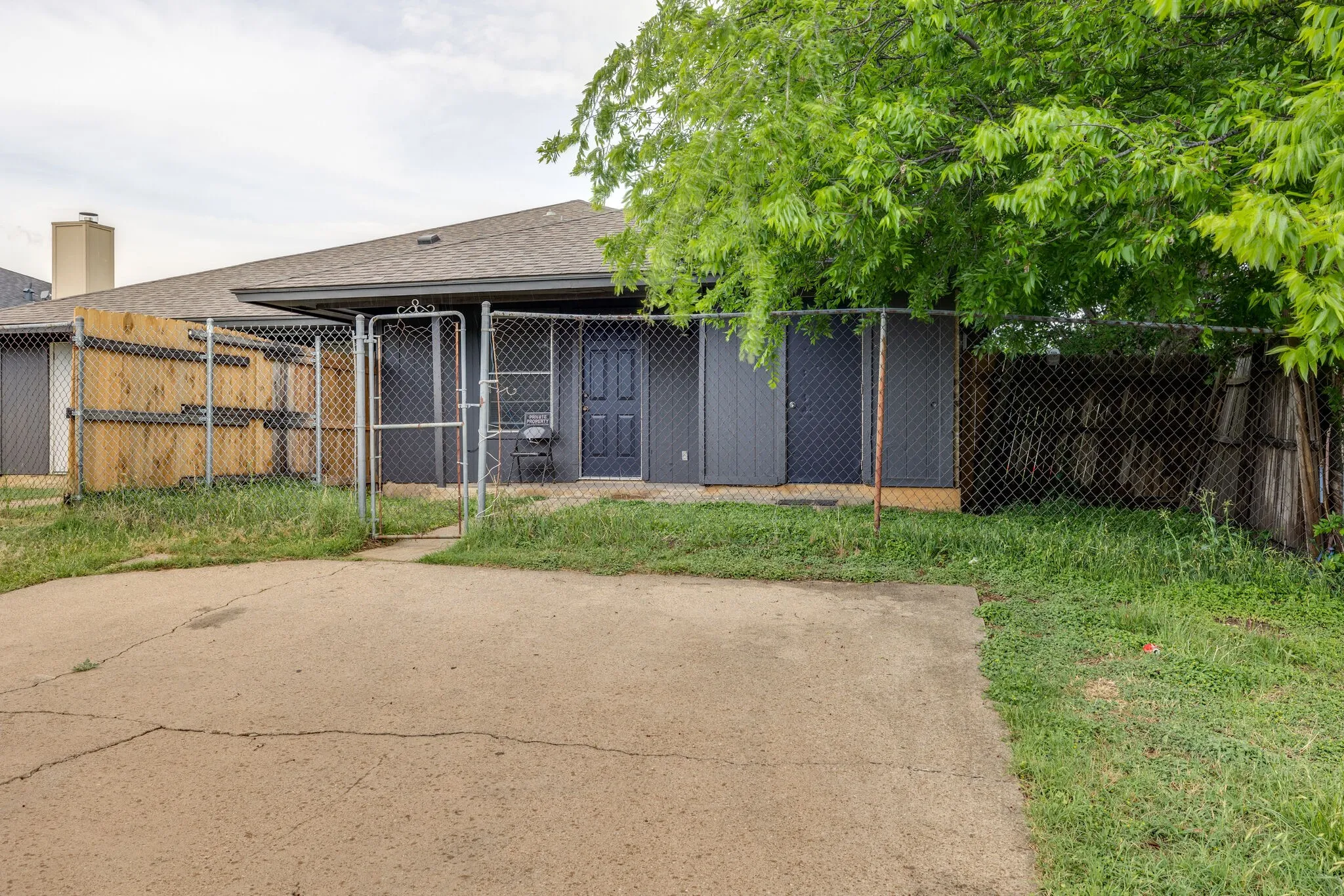 Single Family Residence For Rent in Tarrant County , 3422 Heritage Lane, Forest Hill, Texas 76140, 3 Bedroom, 2 Bathroom, Garage spaces, 1,300 Sqft, built in 1986, mls#21297549, Real Estate Agent in Forest Hill, Homes For Rent in Tarrant county, Homes For Rent in Forest Hill, Realtor in Forest Hill Texas, Real Estate Brokerage Independent Realty Texas, Luminita Cordes Realtor
