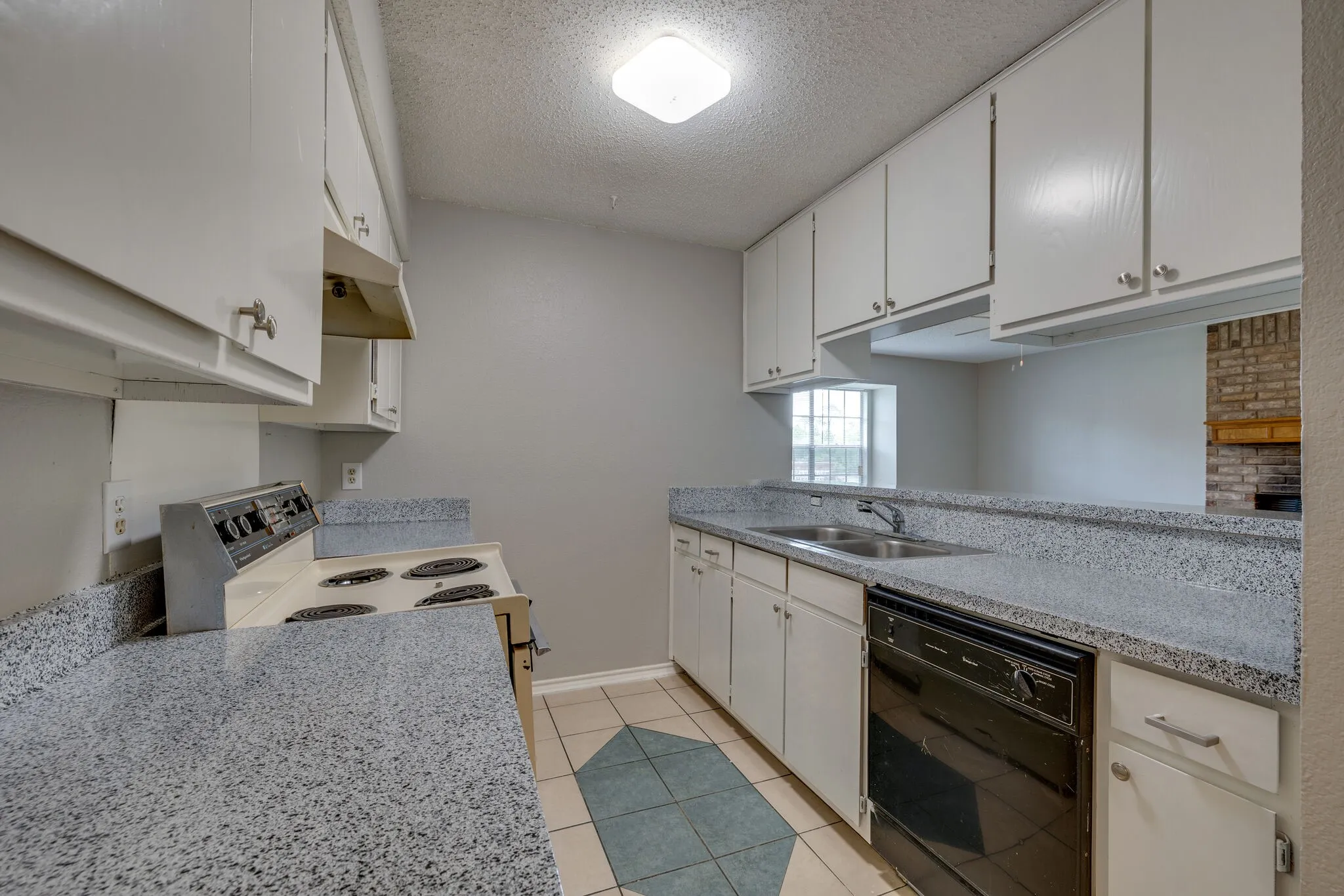Single Family Residence For Rent in Tarrant County , 3422 Heritage Lane, Forest Hill, Texas 76140, 3 Bedroom, 2 Bathroom, Garage spaces, 1,300 Sqft, built in 1986, mls#21297549, Real Estate Agent in Forest Hill, Homes For Rent in Tarrant county, Homes For Rent in Forest Hill, Realtor in Forest Hill Texas, Real Estate Brokerage Independent Realty Texas, Luminita Cordes Realtor