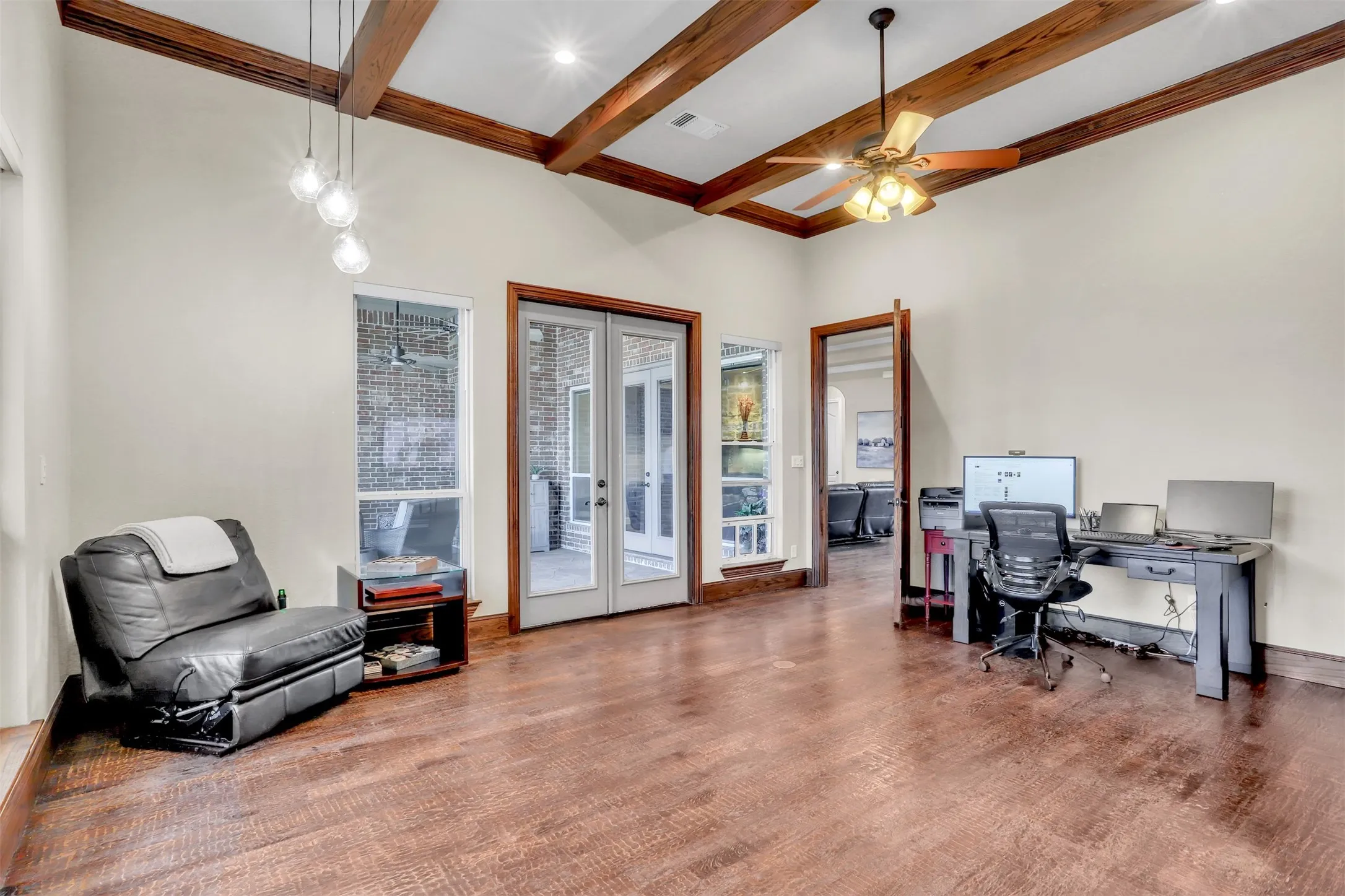 Single Family Residence For Sale in Collin County , 4408 Lake Breeze Drive, Mc Kinney, Texas 75071, 4 Bedroom, 4 Bathroom, 3 Garage spaces, 2,949 Sqft, built in 2013, mls#21296087, Real Estate Agent in Mc Kinney, Homes For Sale in Collin county, Homes For Sale in Mc Kinney, Realtor in Mc Kinney Texas, Real Estate Brokerage Independent Realty Texas, Luminita Cordes Realtor