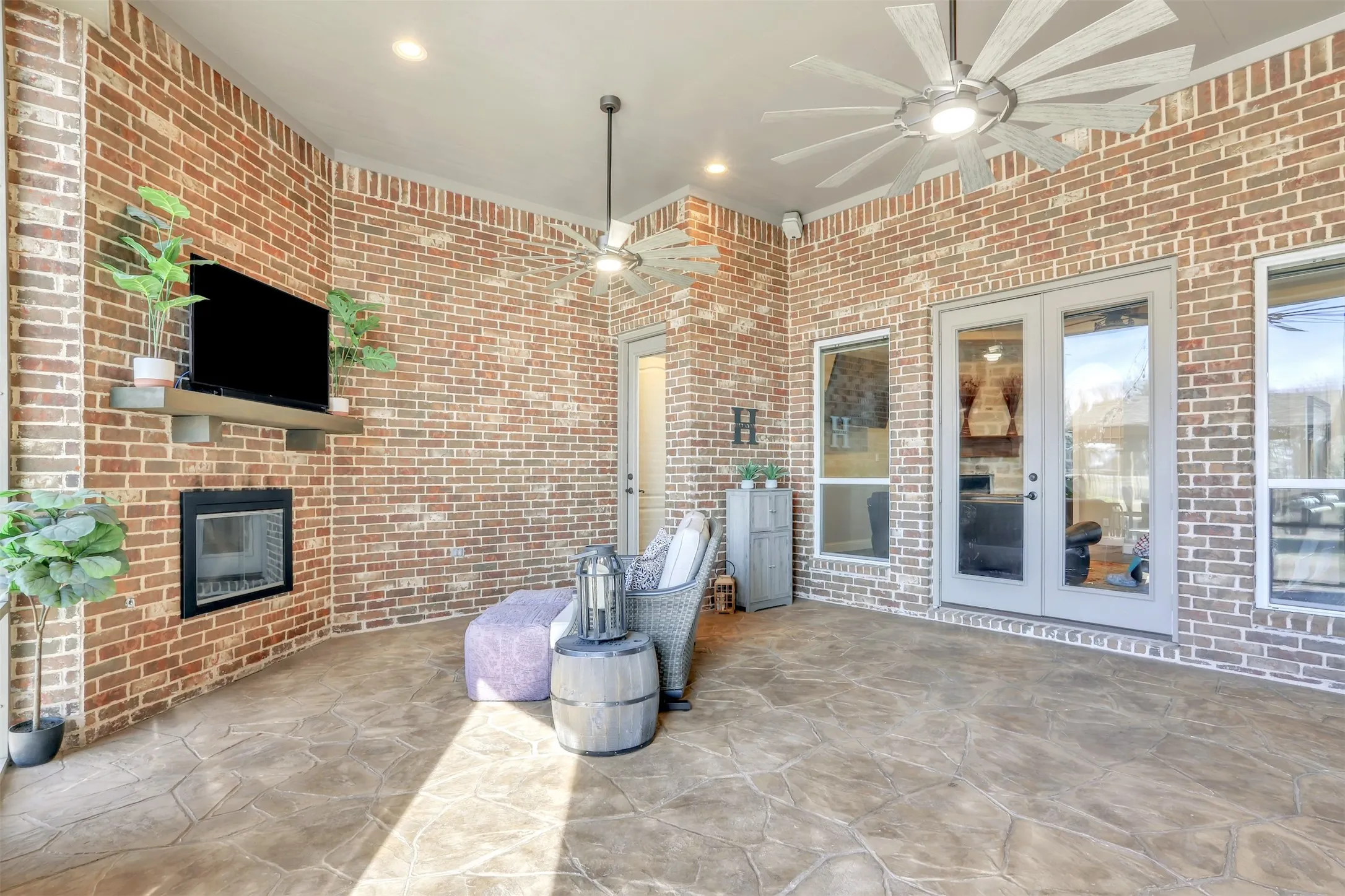 Single Family Residence For Sale in Collin County , 4408 Lake Breeze Drive, Mc Kinney, Texas 75071, 4 Bedroom, 4 Bathroom, 3 Garage spaces, 2,949 Sqft, built in 2013, mls#21296087, Real Estate Agent in Mc Kinney, Homes For Sale in Collin county, Homes For Sale in Mc Kinney, Realtor in Mc Kinney Texas, Real Estate Brokerage Independent Realty Texas, Luminita Cordes Realtor