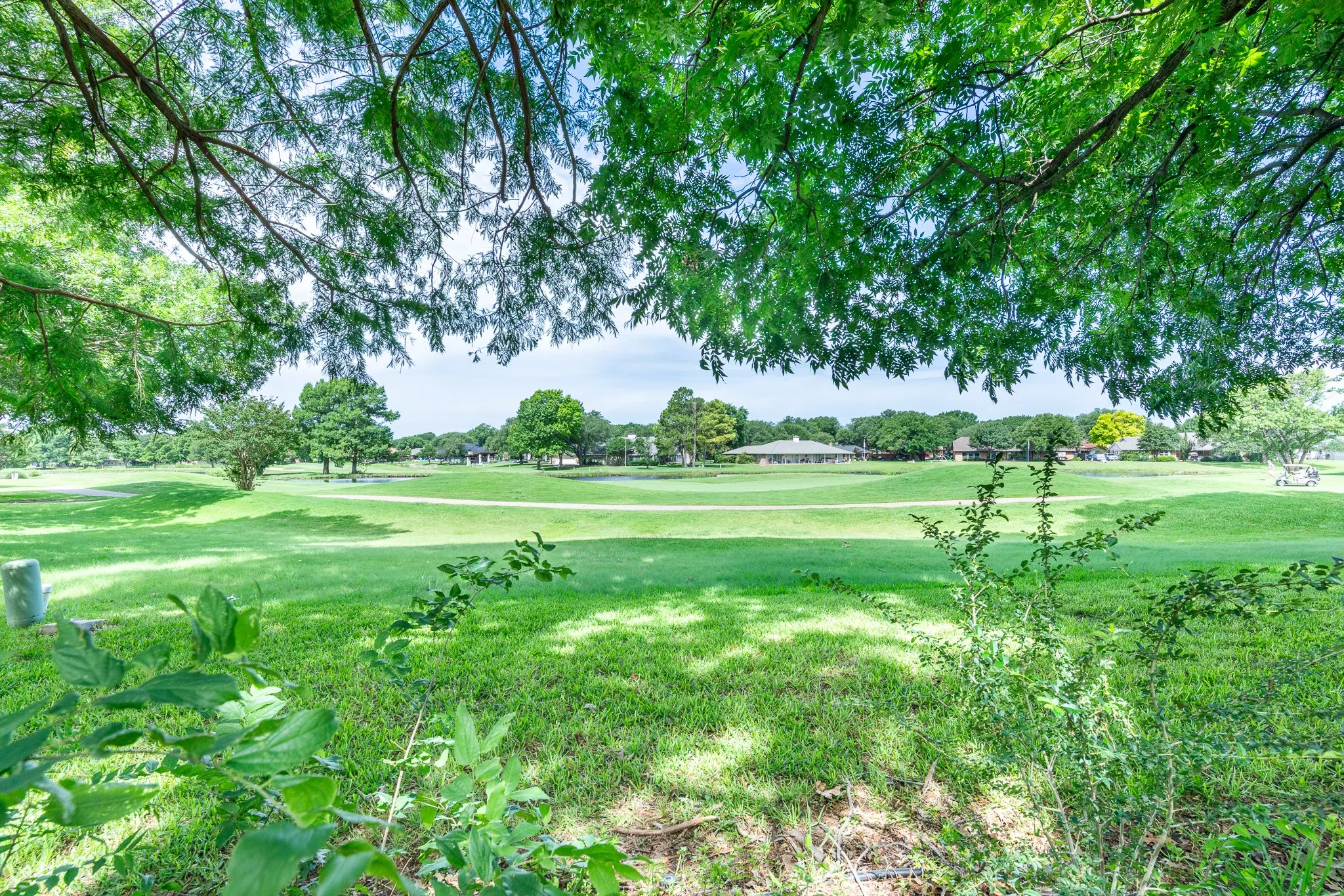 Single Family Residence For Sale in Tarrant County , 1525 Inverness Road, Mansfield, Texas 76063, 3 Bedrooms, 2 Bathrooms, 2 Garage spaces, 2,732 Sqft, built in 1979, Price $416,000, mls#21297497, Real Estate Agent in Mansfield, Homes For Sale in Tarrant county, Homes For Sale in Mansfield, Realtor in Mansfield Texas, Real Estate Brokerage Independent Realty Texas, Luminita Cordes Realtor