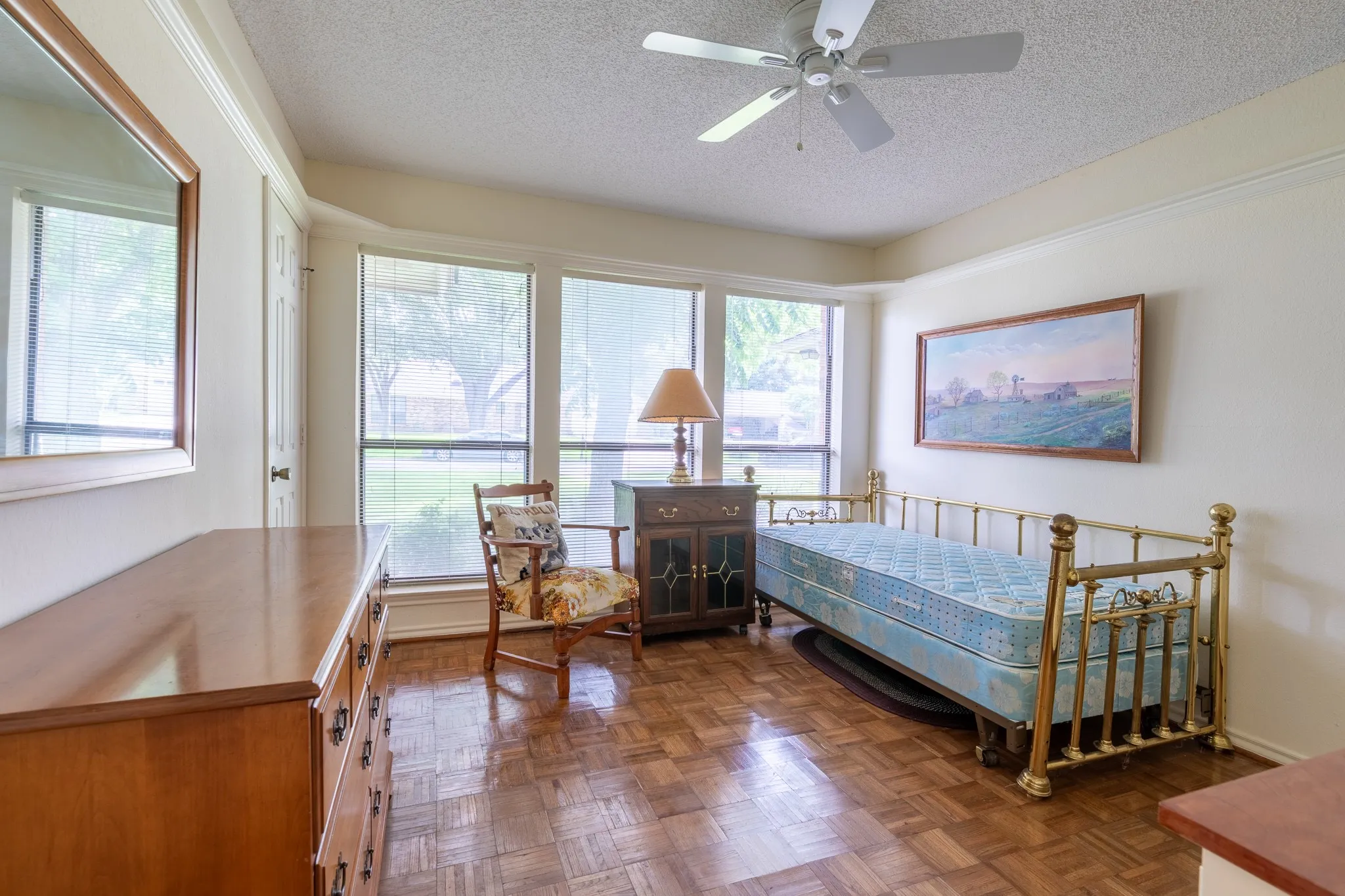 Single Family Residence For Sale in Tarrant County , 1525 Inverness Road, Mansfield, Texas 76063, 3 Bedrooms, 2 Bathrooms, 2 Garage spaces, 2,732 Sqft, built in 1979, Price $416,000, mls#21297497, Real Estate Agent in Mansfield, Homes For Sale in Tarrant county, Homes For Sale in Mansfield, Realtor in Mansfield Texas, Real Estate Brokerage Independent Realty Texas, Luminita Cordes Realtor