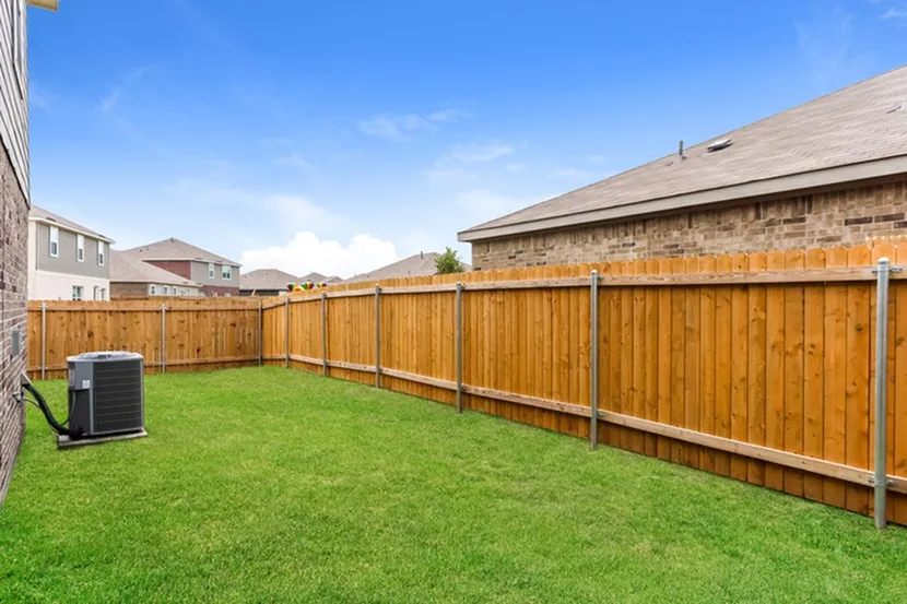 Single Family Residence For Rent in Ellis County , 1203 Mallard Cove, Ennis, Texas 75119, 3 Bedroom, 3 Bathroom, 2 Garage spaces, 1,999 Sqft, built in 2021, mls#21297804, Real Estate Agent in Ennis, Homes For Rent in Ellis county, Homes For Rent in Ennis, Realtor in Ennis Texas, Real Estate Brokerage Independent Realty Texas, Luminita Cordes Realtor