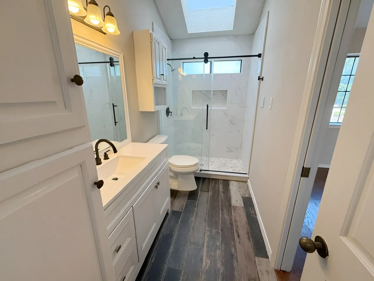 Condominium For Sale in Dallas County , 5590 Spring Valley Road F202, Dallas, Texas 75254, 2 Bedroom, 2 Bathroom, 1 Garage spaces, 870 Sqft, built in 1983, mls#21297807, Real Estate Agent in Dallas, Homes For Sale in Dallas county, Homes For Sale in Dallas, Realtor in Dallas Texas, Real Estate Brokerage Independent Realty Texas, Luminita Cordes Realtor