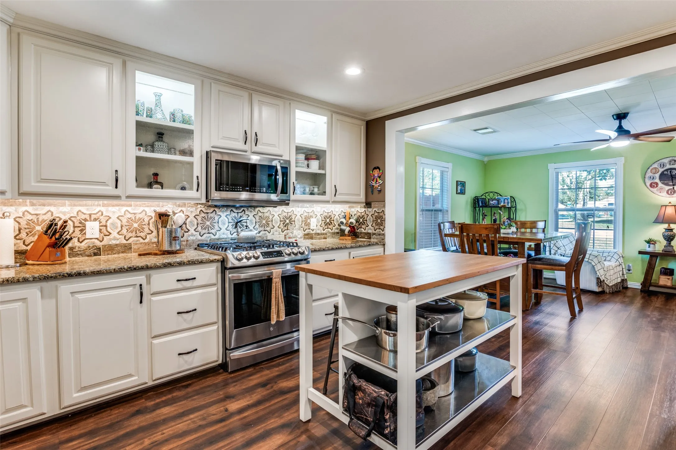 Improved Land For Sale in Tarrant County , 2601 Murphy Drive, Bedford, Texas 76021, 0, 0, Garage spaces, 0 Sqft, built in 1952, mls#21297723, Real Estate Agent in Bedford, Homes For Sale in Tarrant county, Homes For Sale in Bedford, Realtor in Bedford Texas, Real Estate Brokerage Independent Realty Texas, Luminita Cordes Realtor