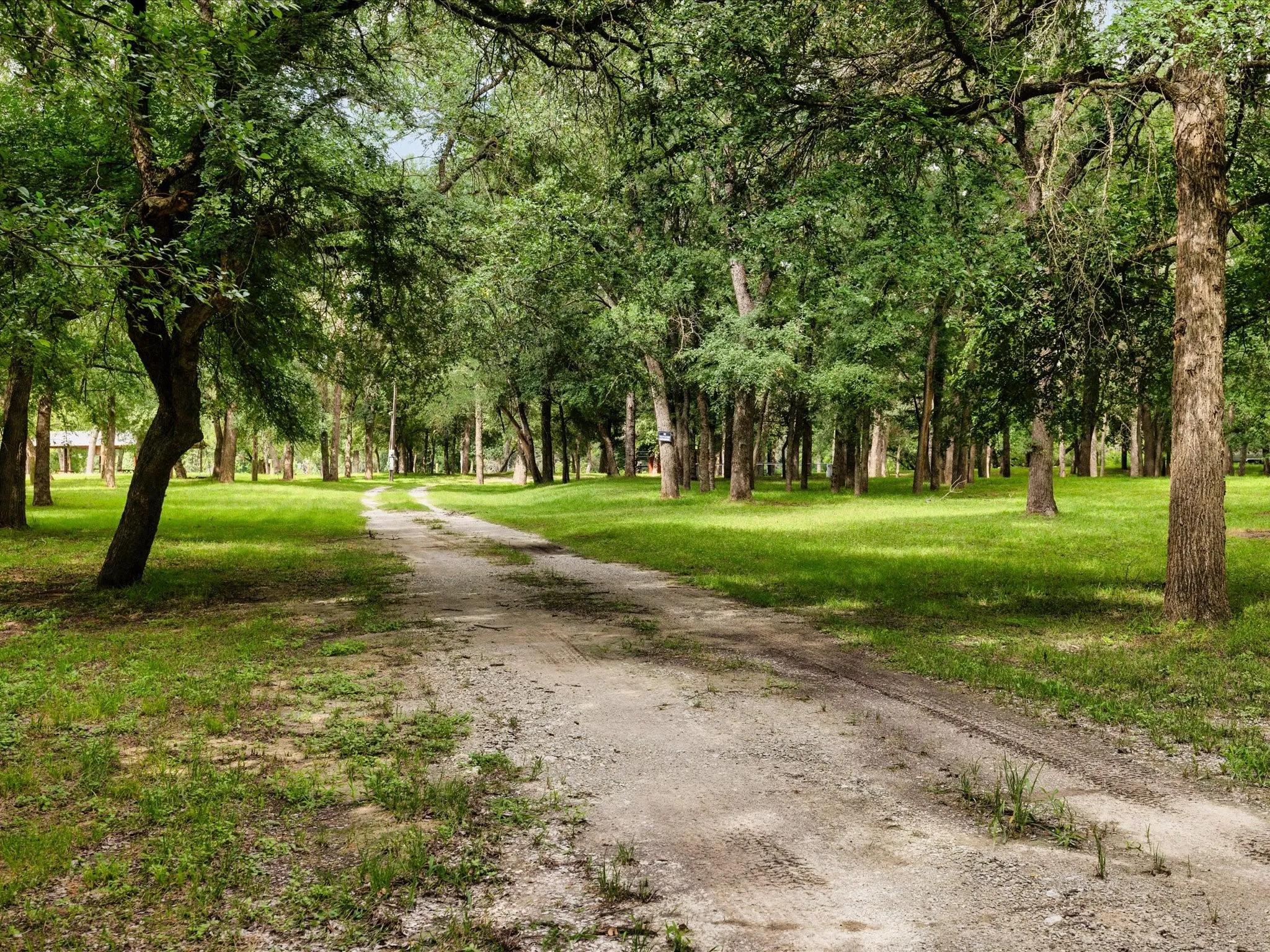 Single Family Residence For Sale in Parker County , 7144 River Trail, Weatherford, Texas 76087, 2 Bedrooms, 1 Bathroom, Garage spaces, 1,500 Sqft, built in 2020, Price $550,000, mls#21297266, Real Estate Agent in Weatherford, Homes For Sale in Parker county, Homes For Sale in Weatherford, Realtor in Weatherford Texas, Real Estate Brokerage Independent Realty Texas, Luminita Cordes Realtor