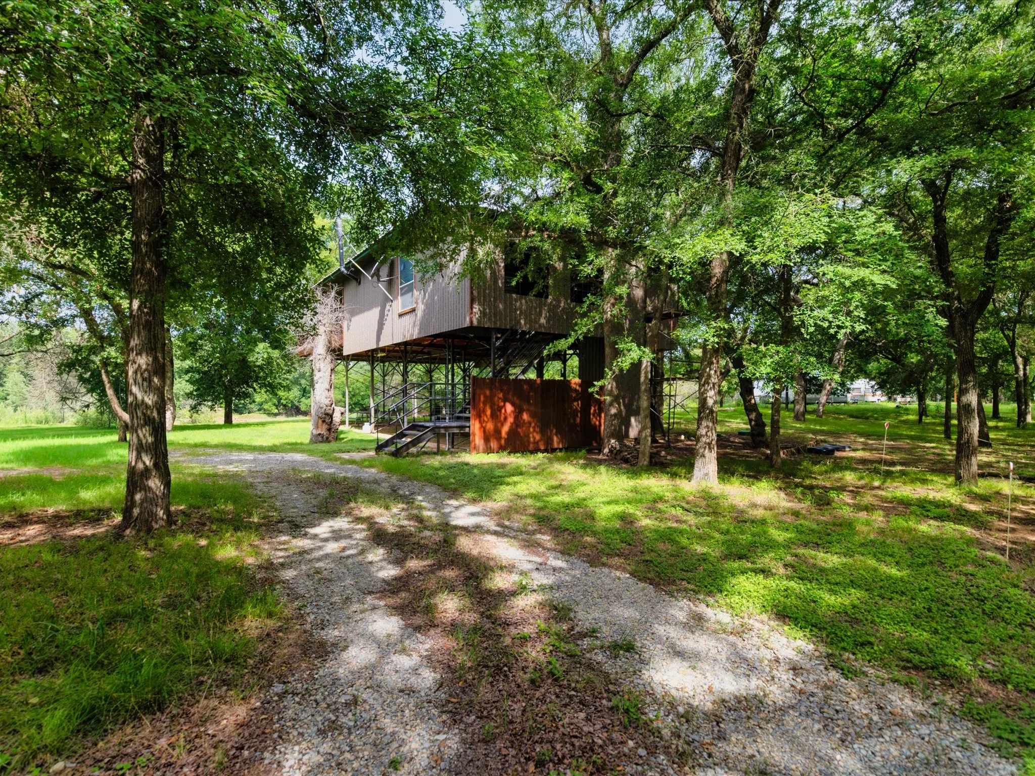 Single Family Residence For Sale in Parker County , 7144 River Trail, Weatherford, Texas 76087, 2 Bedrooms, 1 Bathroom, Garage spaces, 1,500 Sqft, built in 2020, Price $550,000, mls#21297266, Real Estate Agent in Weatherford, Homes For Sale in Parker county, Homes For Sale in Weatherford, Realtor in Weatherford Texas, Real Estate Brokerage Independent Realty Texas, Luminita Cordes Realtor