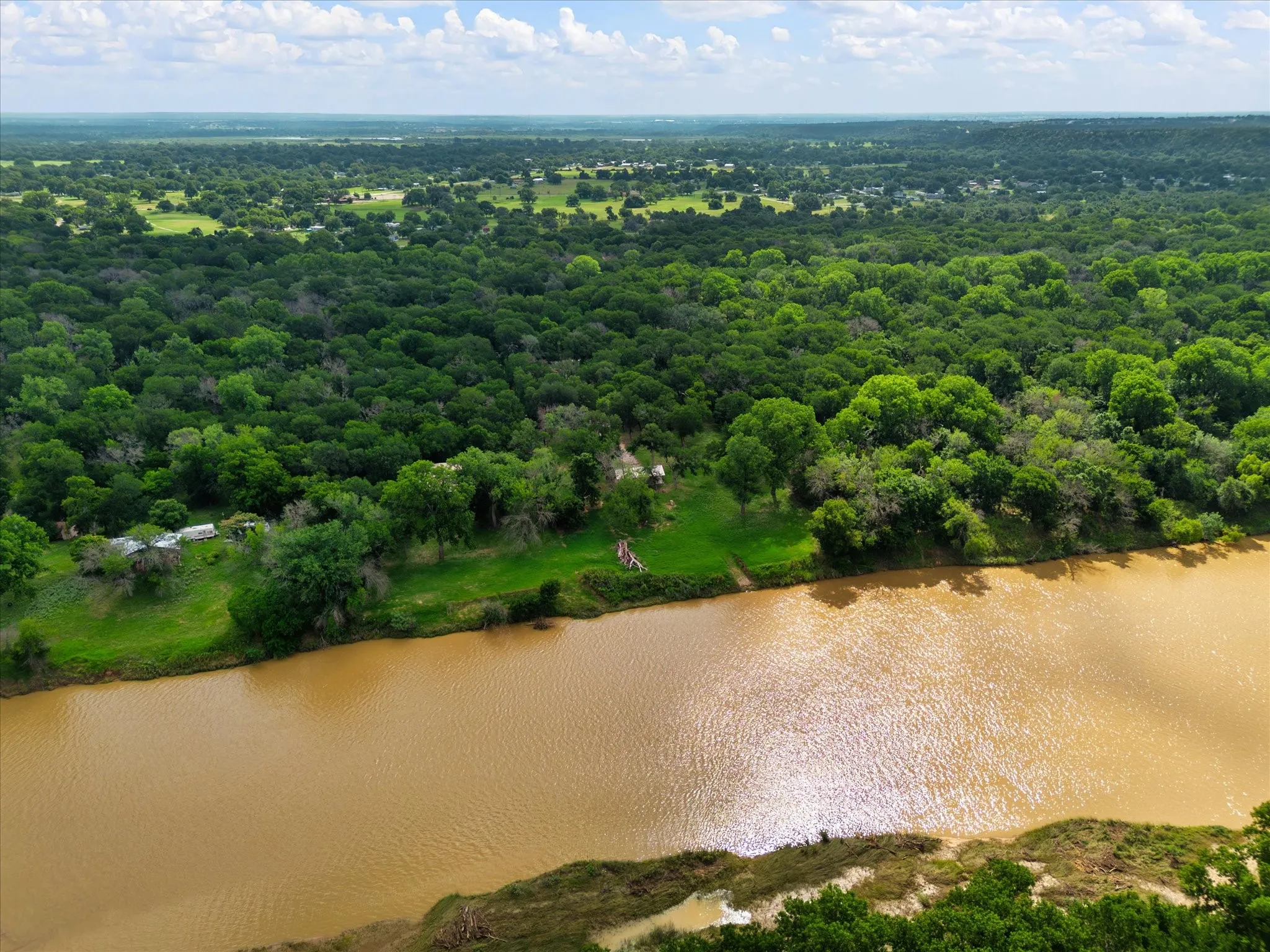 Single Family Residence For Sale in Parker County , 7144 River Trail, Weatherford, Texas 76087, 2 Bedrooms, 1 Bathroom, Garage spaces, 1,500 Sqft, built in 2020, Price $550,000, mls#21297266, Real Estate Agent in Weatherford, Homes For Sale in Parker county, Homes For Sale in Weatherford, Realtor in Weatherford Texas, Real Estate Brokerage Independent Realty Texas, Luminita Cordes Realtor