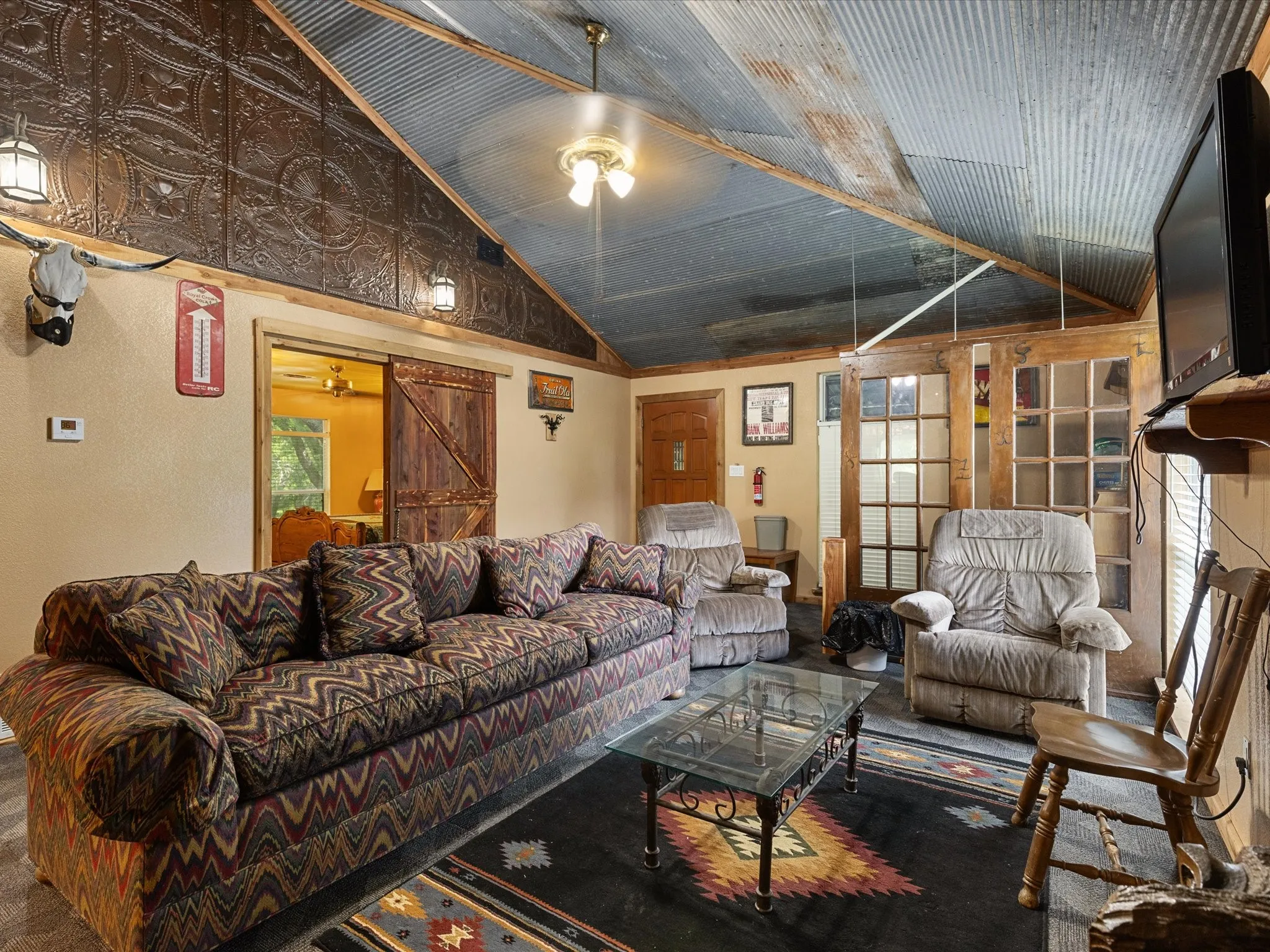 Single Family Residence For Sale in Parker County , 7144 River Trail, Weatherford, Texas 76087, 2 Bedrooms, 1 Bathroom, Garage spaces, 1,500 Sqft, built in 2020, Price $550,000, mls#21297266, Real Estate Agent in Weatherford, Homes For Sale in Parker county, Homes For Sale in Weatherford, Realtor in Weatherford Texas, Real Estate Brokerage Independent Realty Texas, Luminita Cordes Realtor