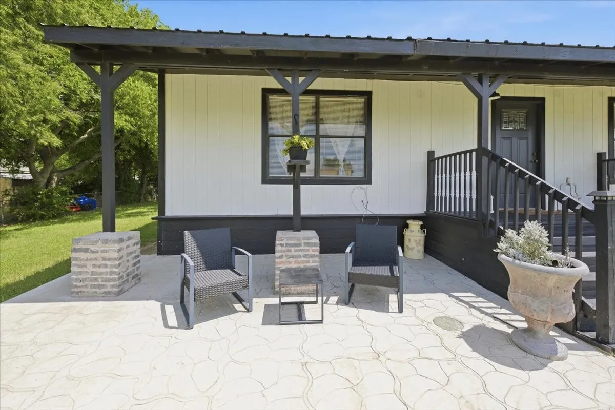 Single Family Residence For Sale in Mc Lennan County , 11725 China Spring Road, Waco, Texas 76708, 3 Bedroom, 2 Bathroom, 3 Garage spaces, 1,540 Sqft, built in 1997, mls#21297160, Real Estate Agent in Waco, Homes For Sale in Mc Lennan county, Homes For Sale in Waco, Realtor in Waco Texas, Real Estate Brokerage Independent Realty Texas, Luminita Cordes Realtor