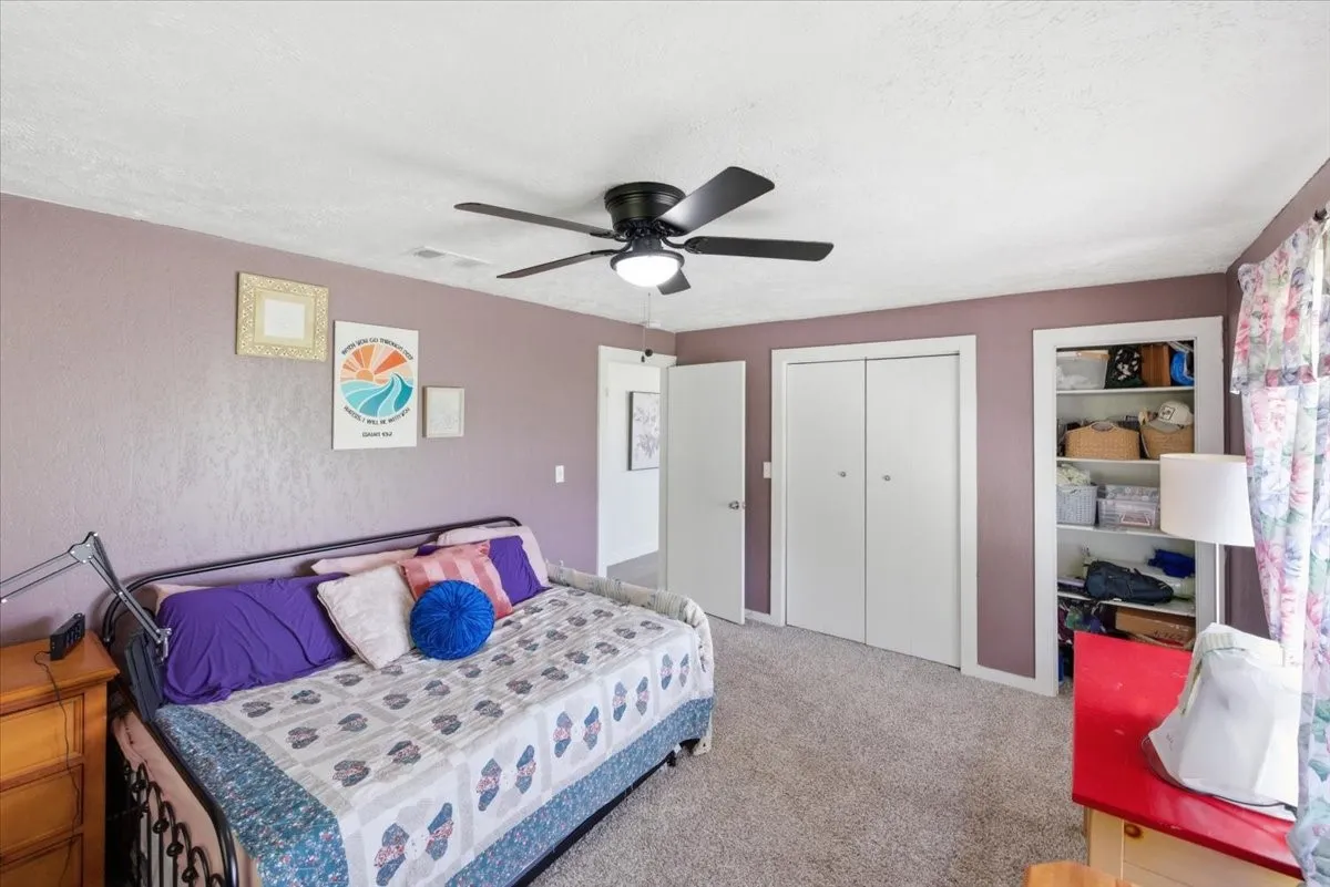 Single Family Residence For Sale in Mc Lennan County , 11725 China Spring Road, Waco, Texas 76708, 3 Bedroom, 2 Bathroom, 3 Garage spaces, 1,540 Sqft, built in 1997, mls#21297160, Real Estate Agent in Waco, Homes For Sale in Mc Lennan county, Homes For Sale in Waco, Realtor in Waco Texas, Real Estate Brokerage Independent Realty Texas, Luminita Cordes Realtor